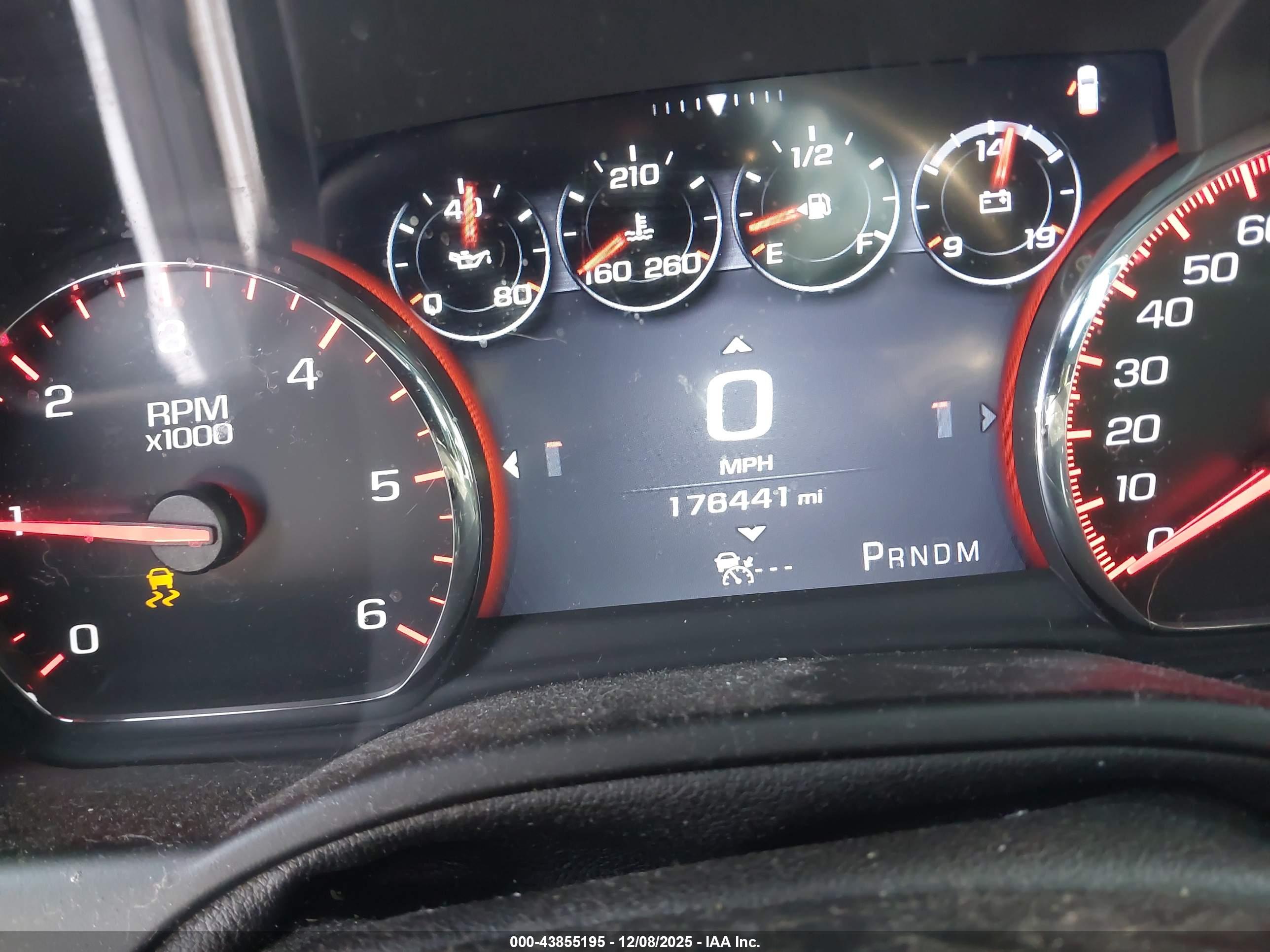 GMC YUKON image 7