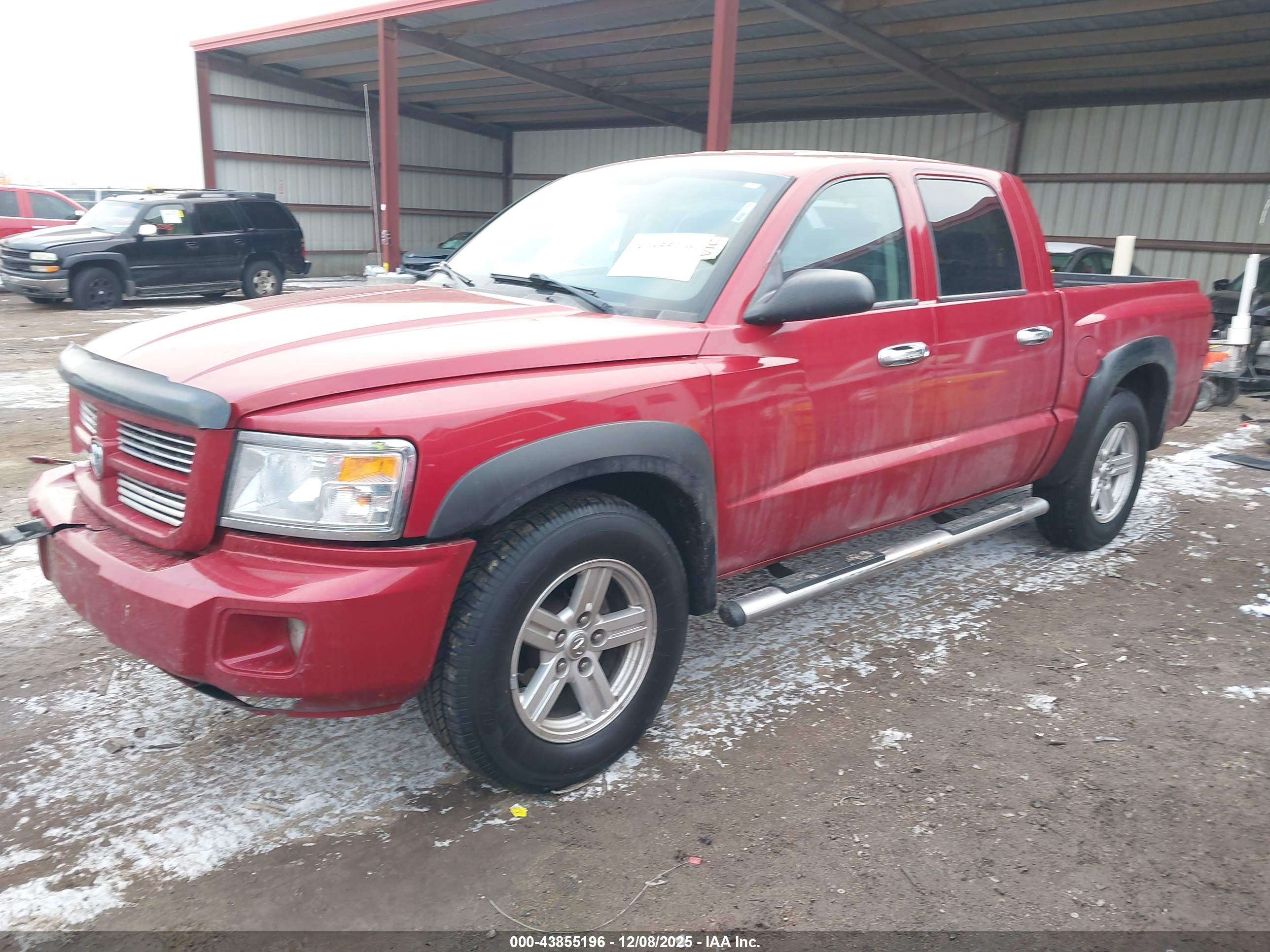 DODGE DAKOTA image 2