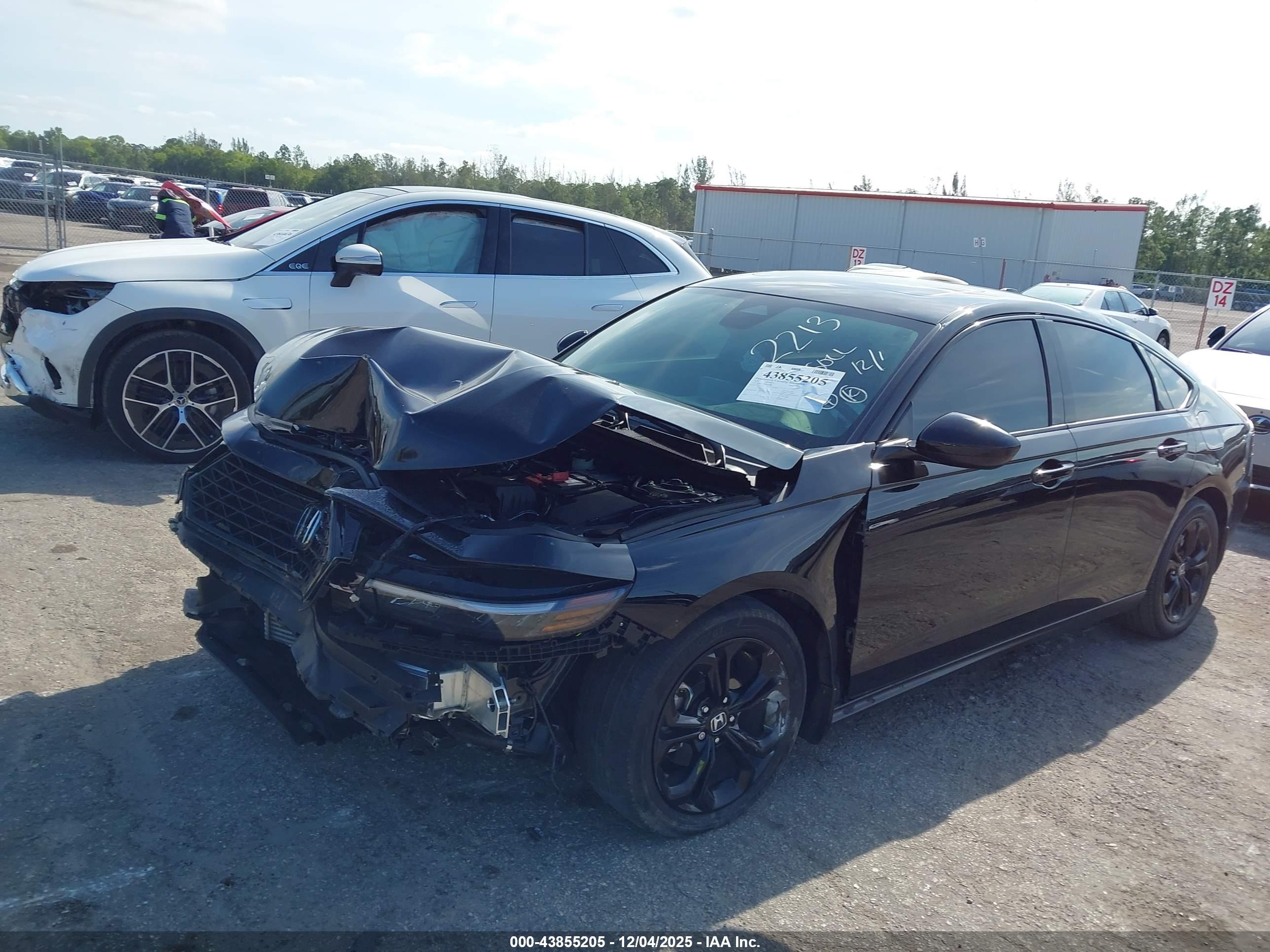 HONDA ACCORD image 2