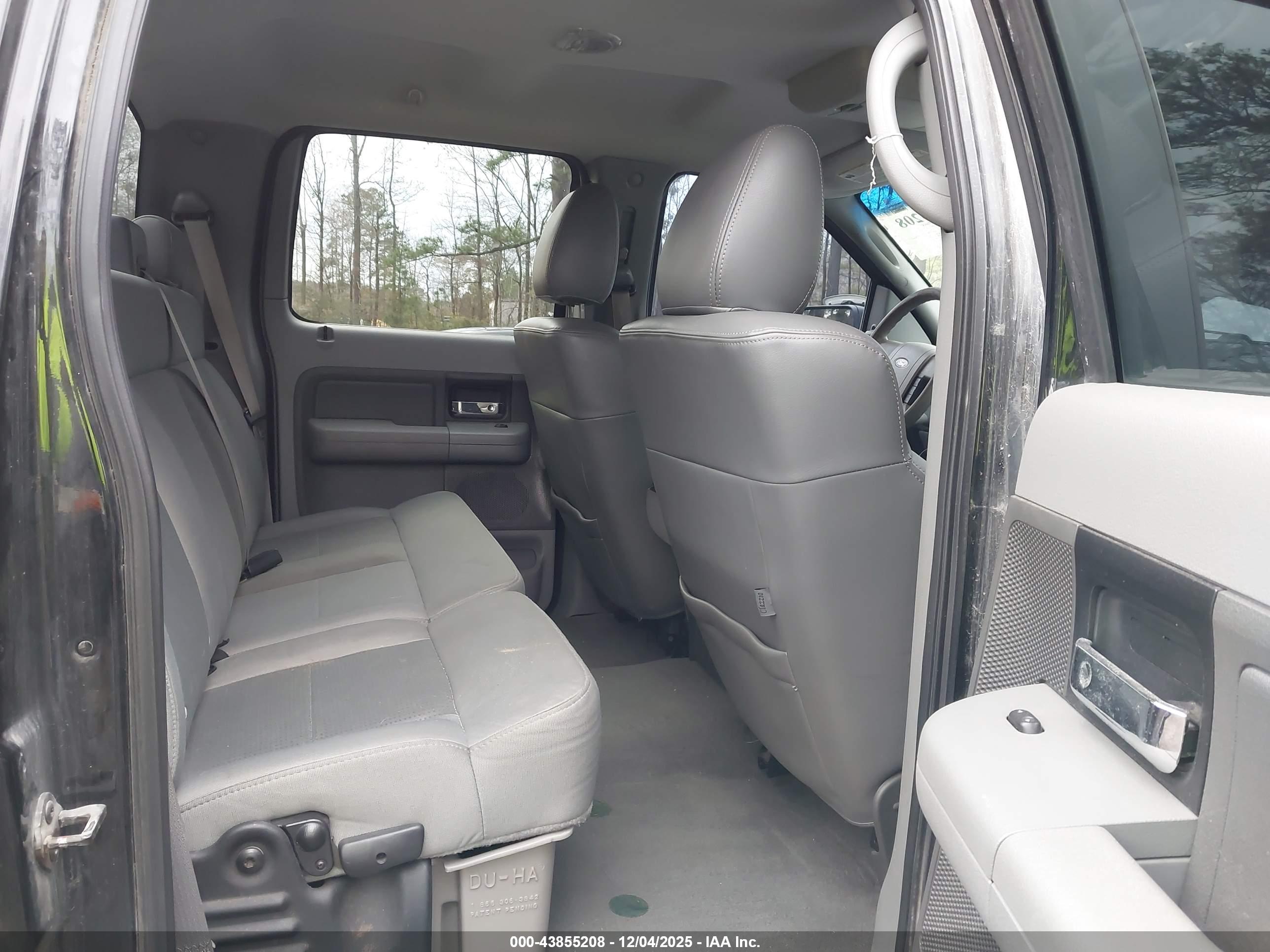 FORD F-150 image 8
