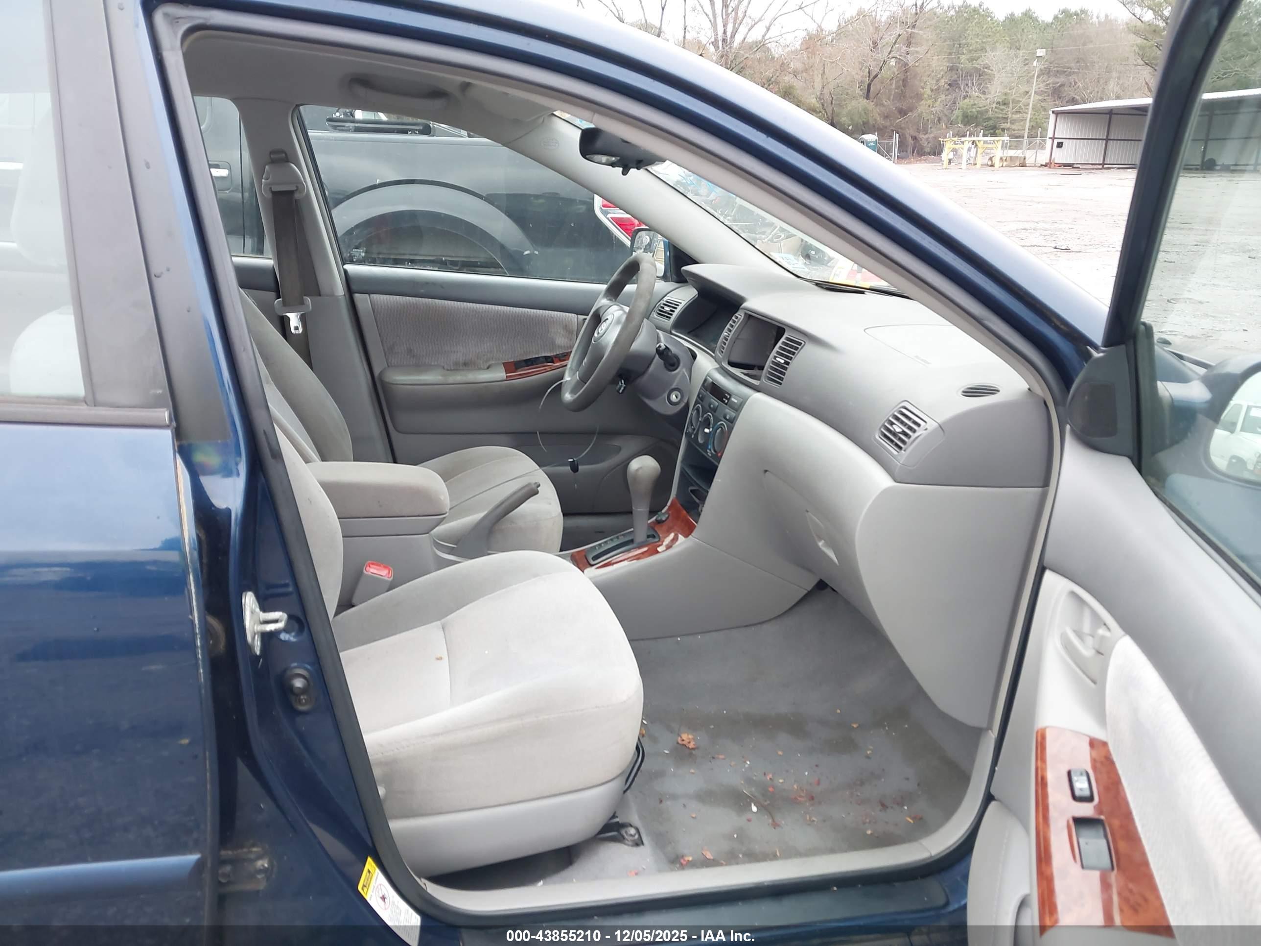TOYOTA COROLLA image 5