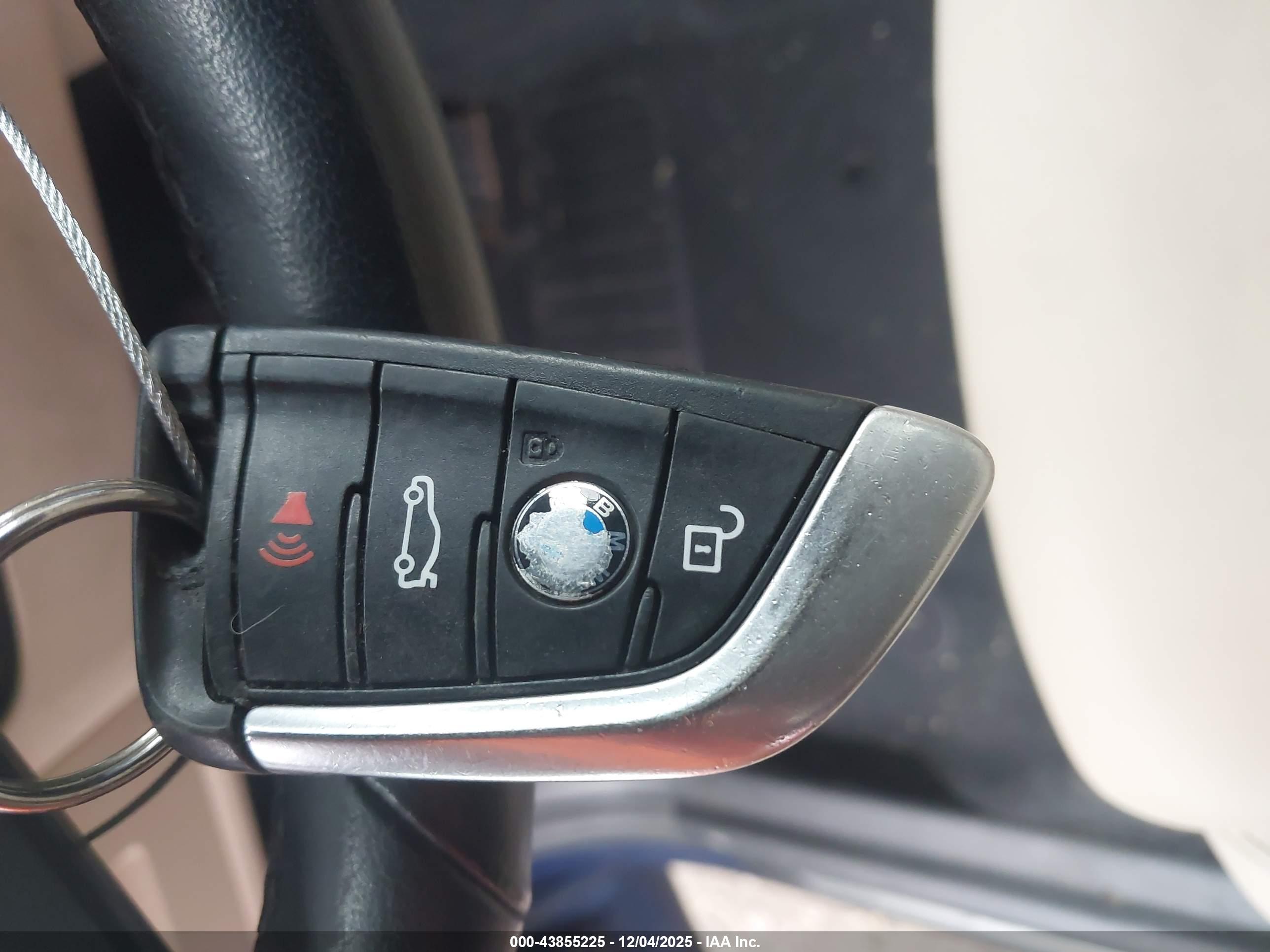 BMW X4 image 11
