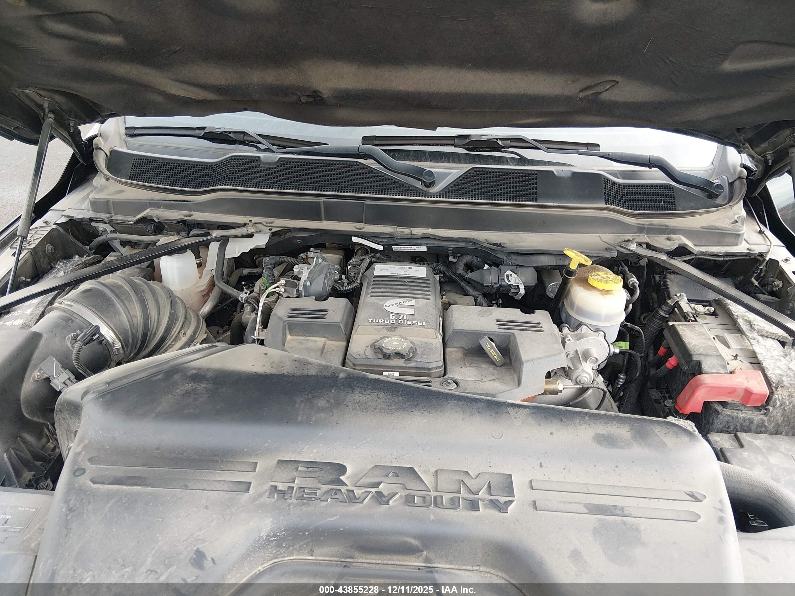 RAM 3500 image 10