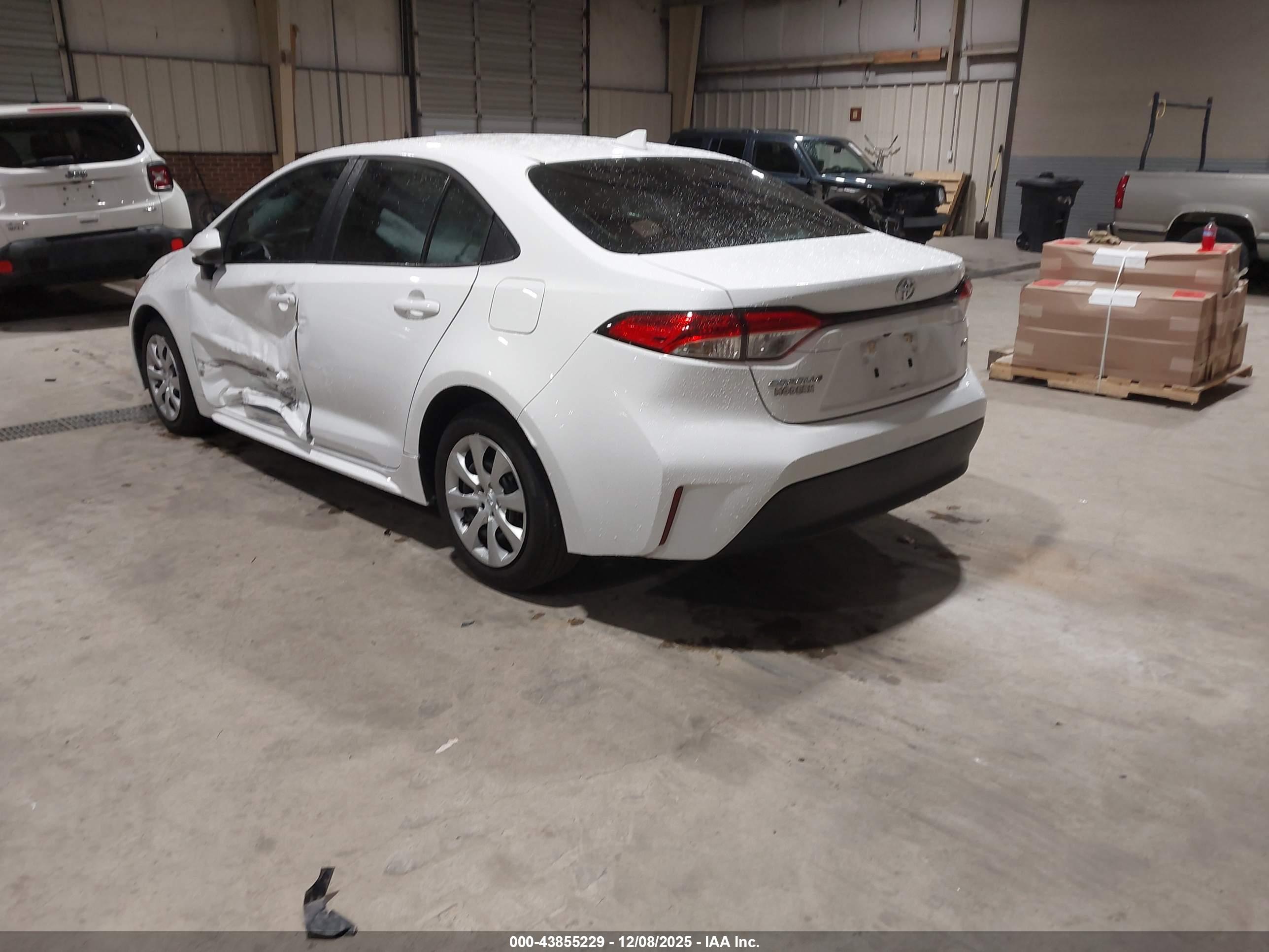 TOYOTA COROLLA image 3