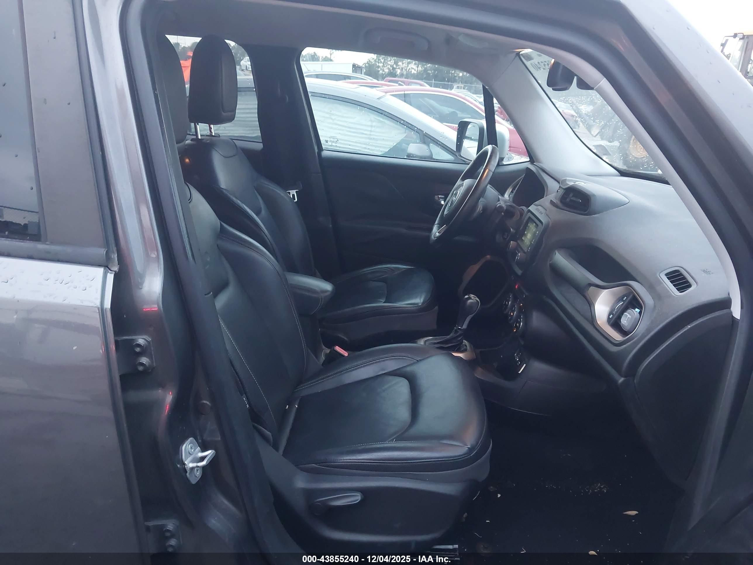 JEEP RENEGADE image 5