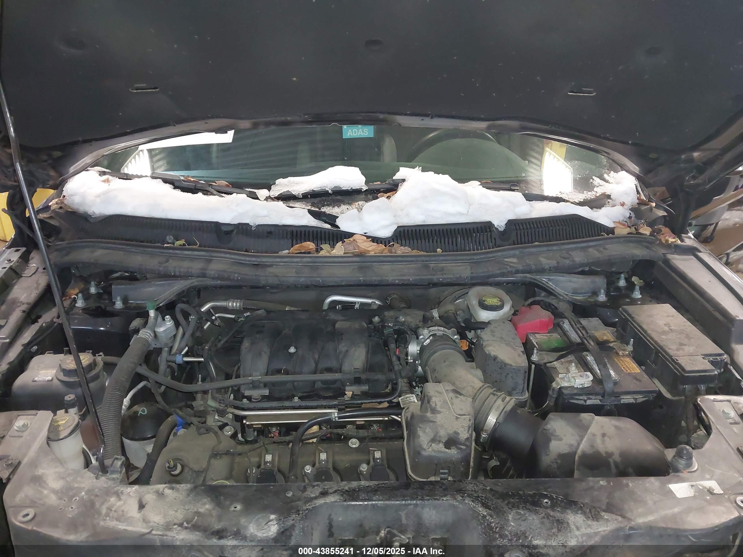 FORD EXPLORER image 10