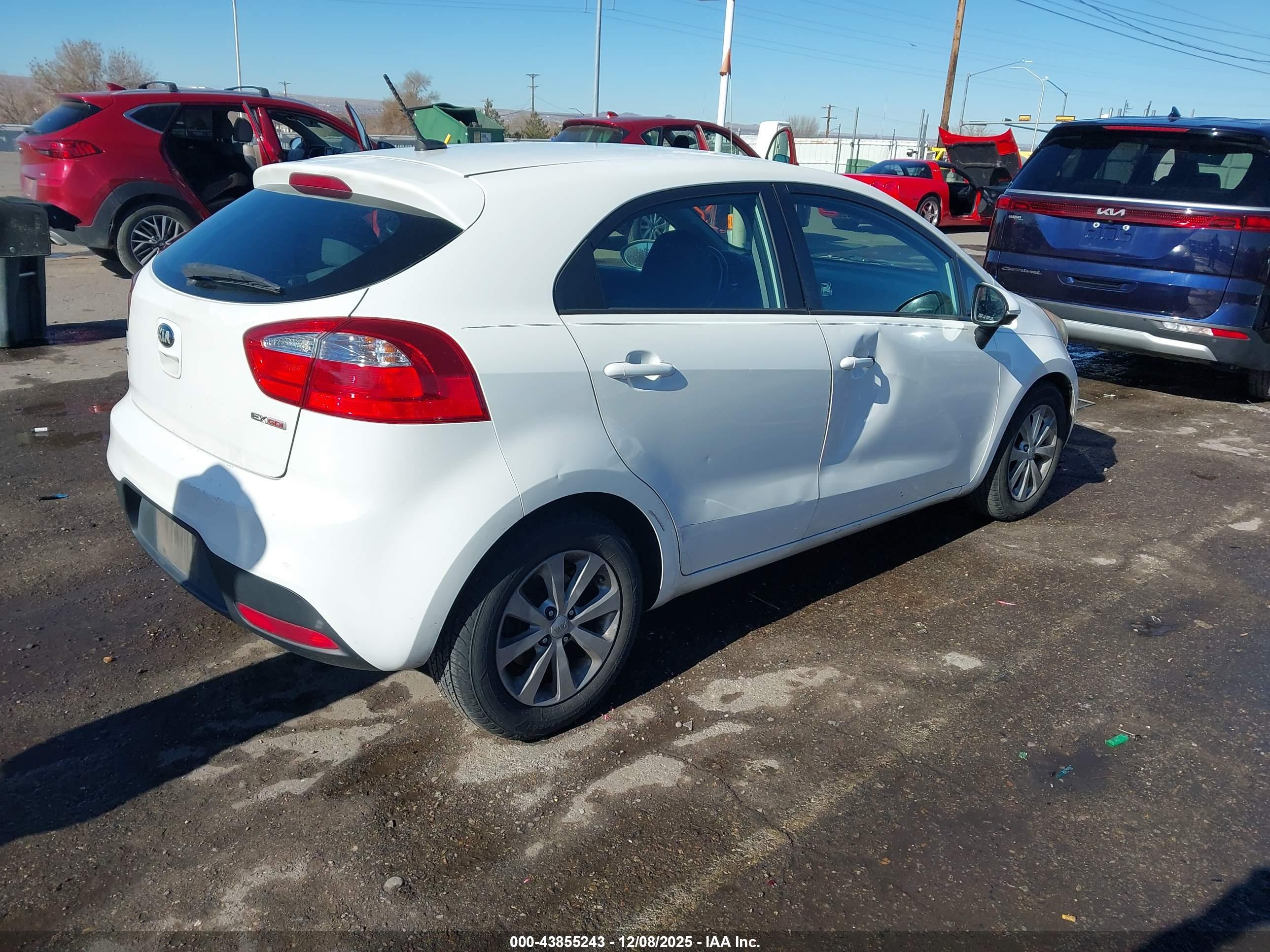 KIA RIO image 4
