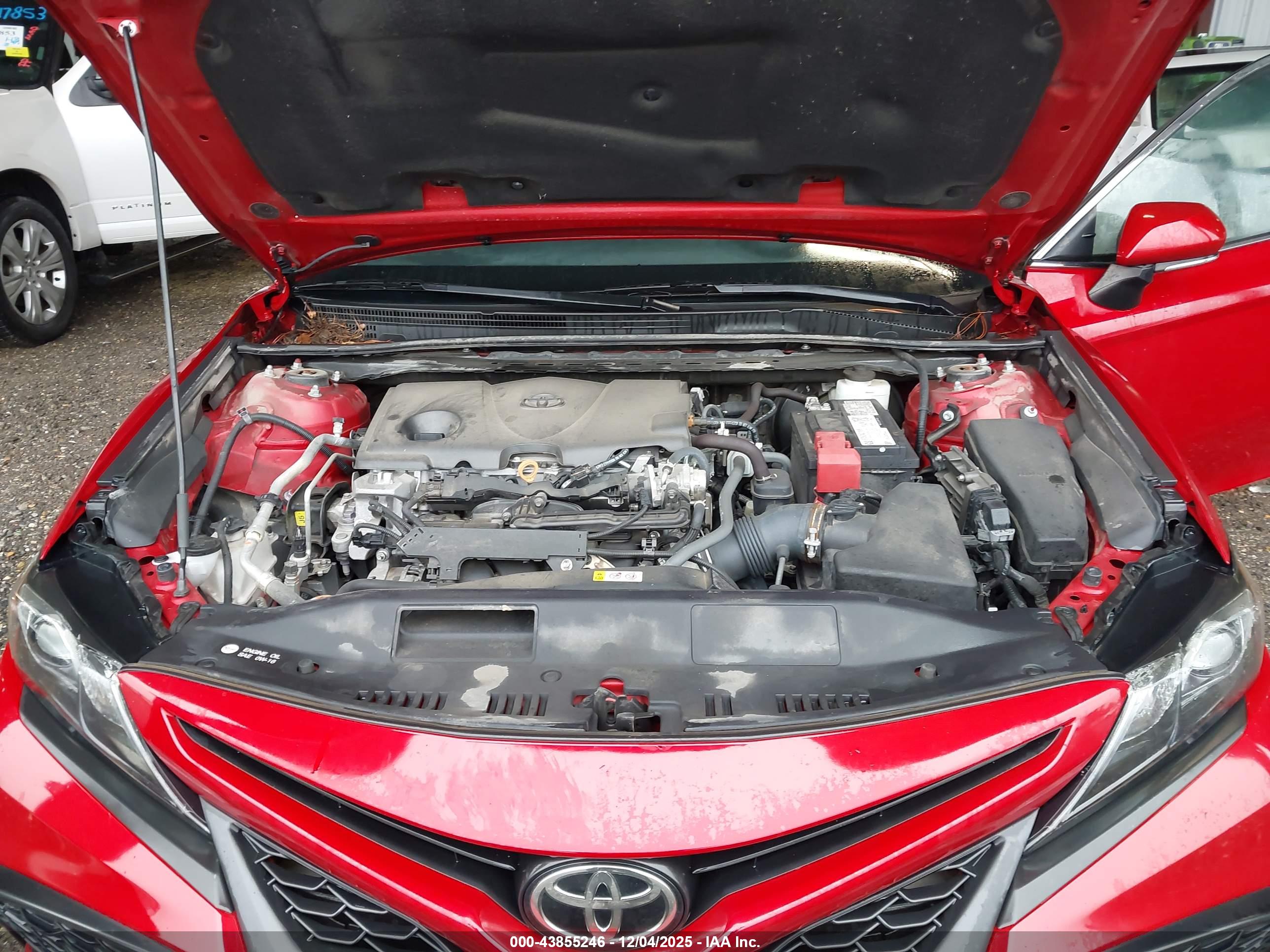 TOYOTA CAMRY image 10