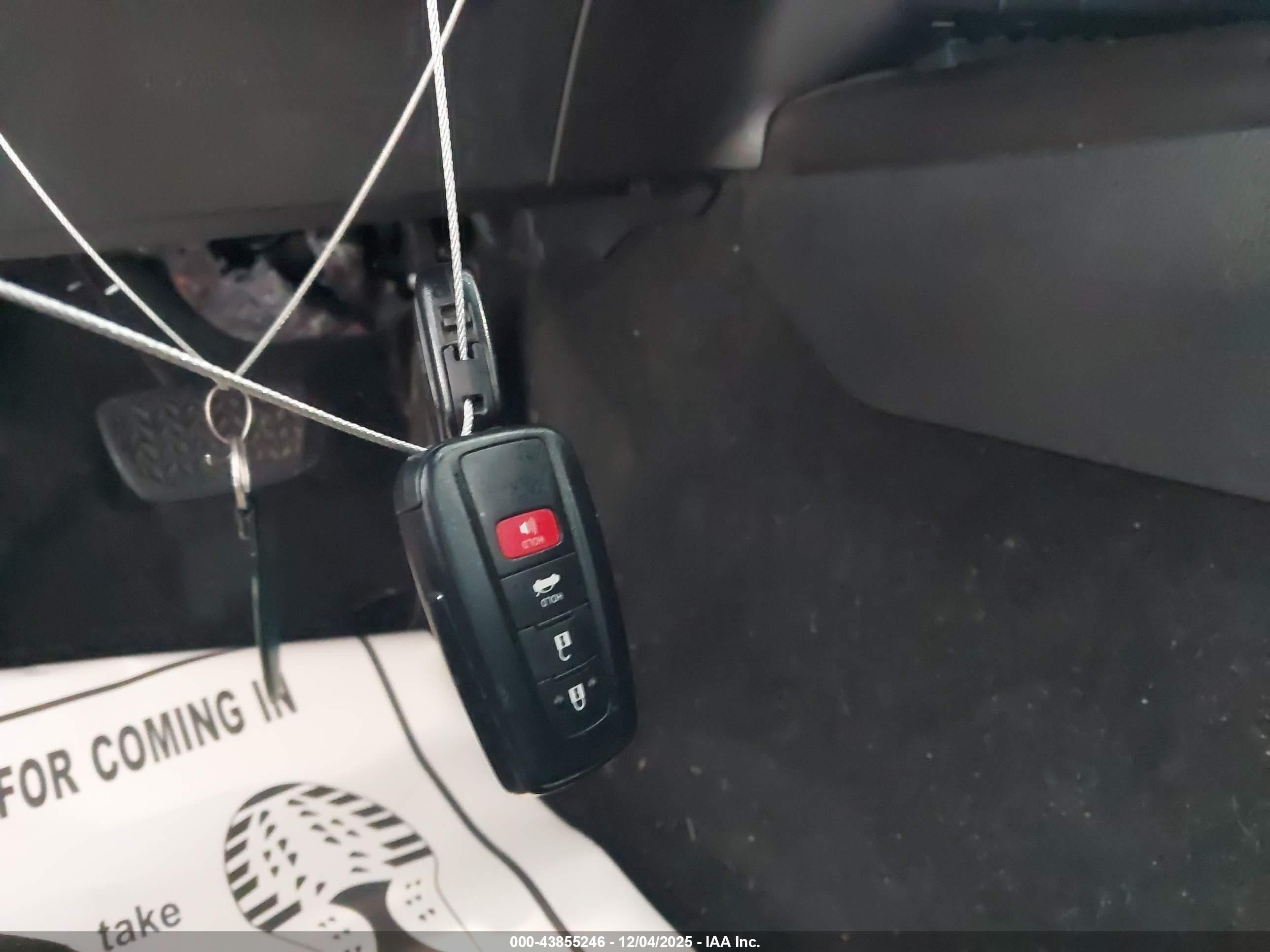 TOYOTA CAMRY image 11