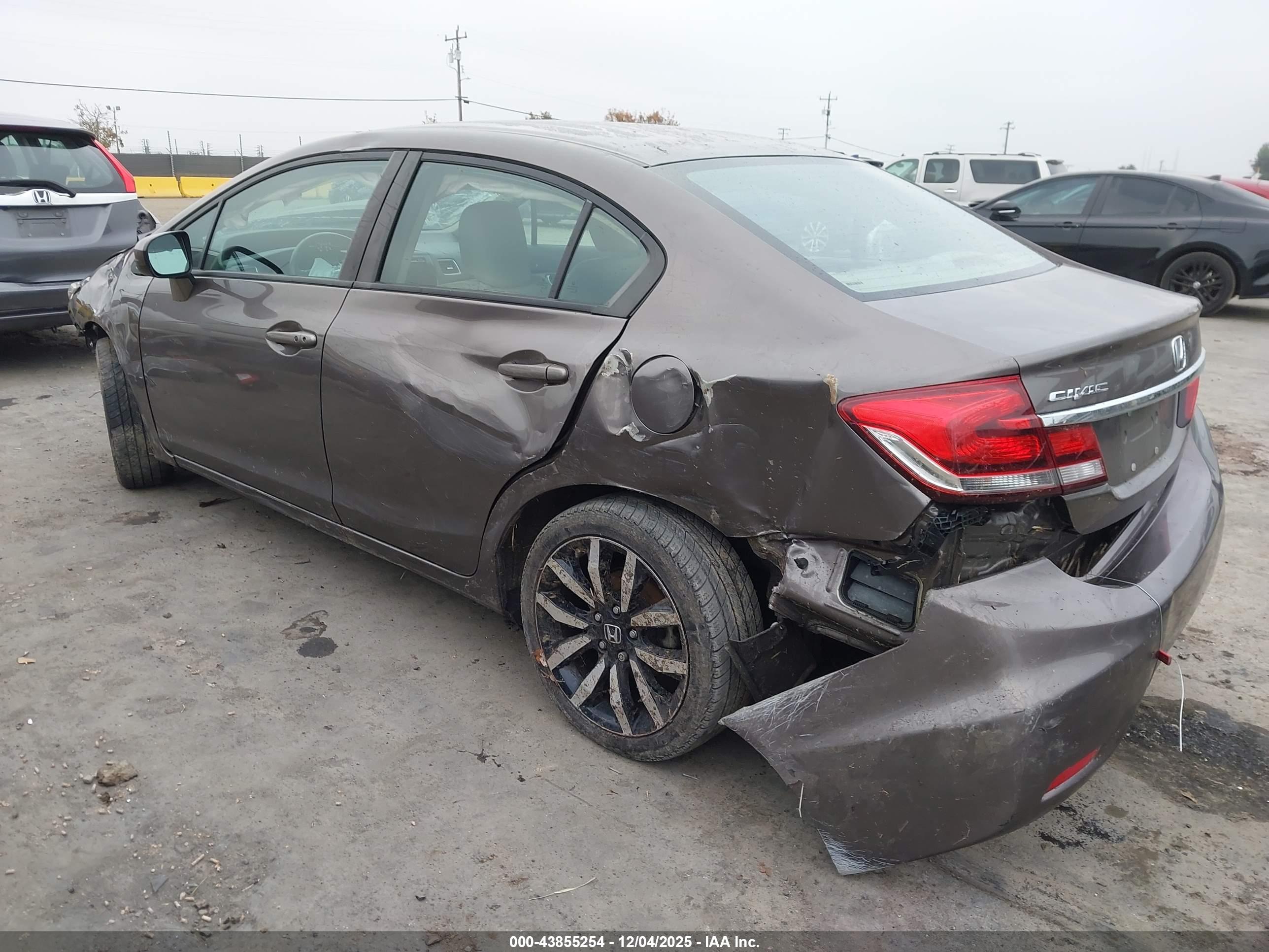 HONDA CIVIC image 3