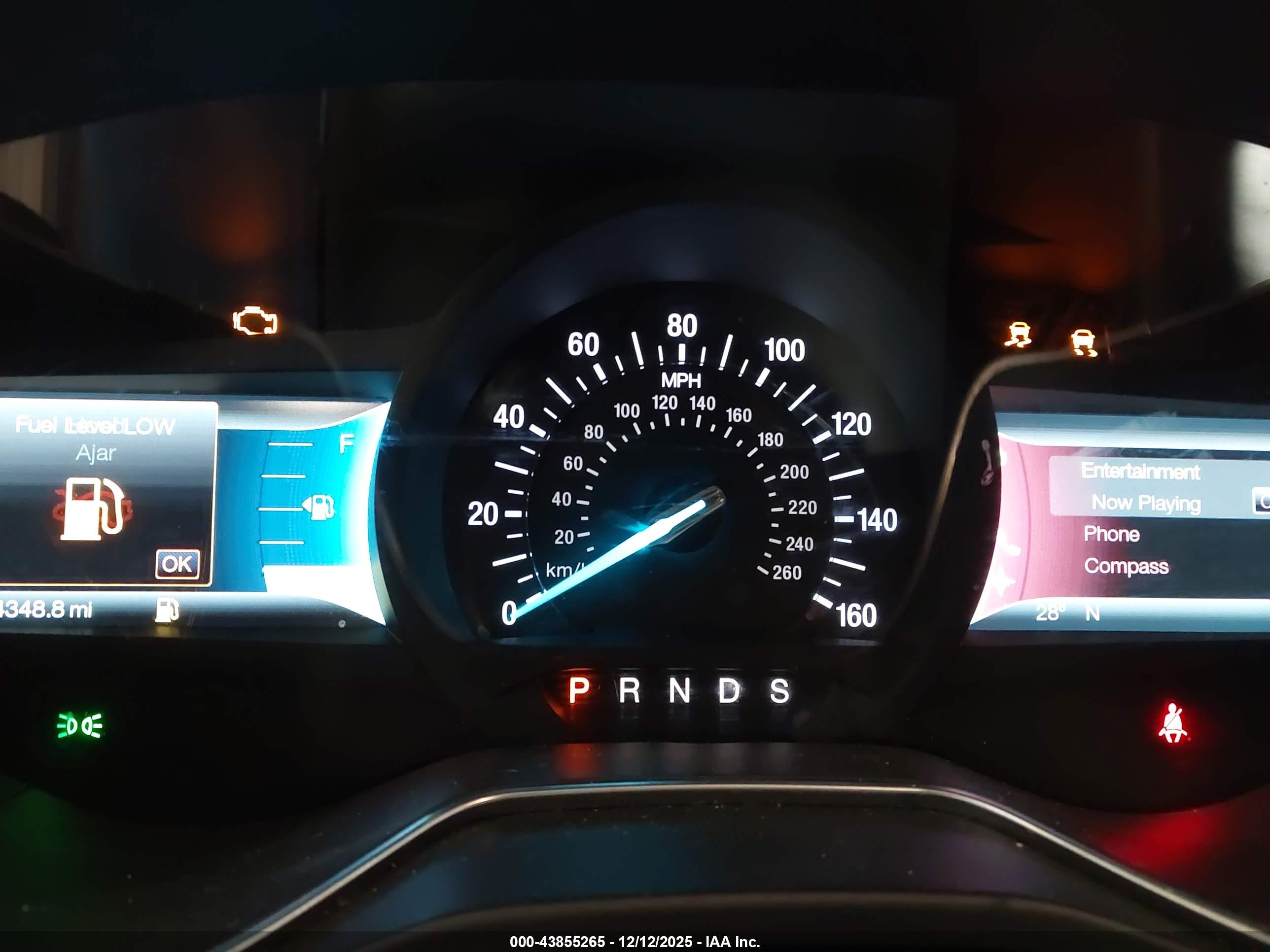 FORD FUSION image 7