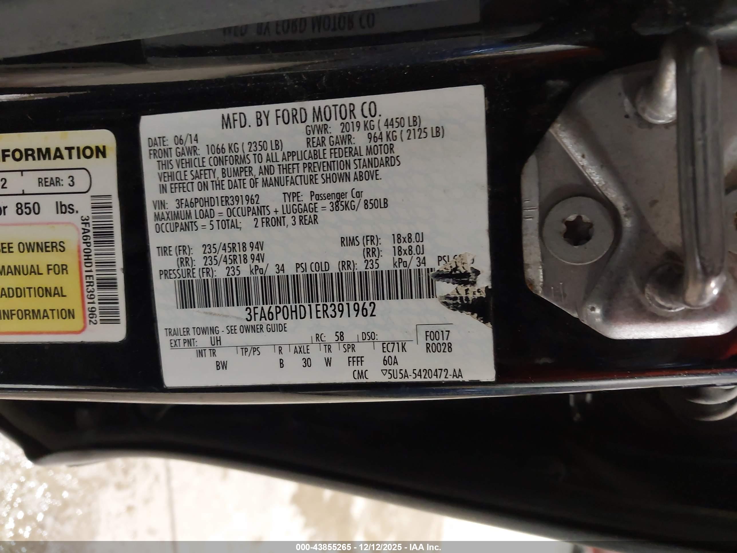 FORD FUSION image 9
