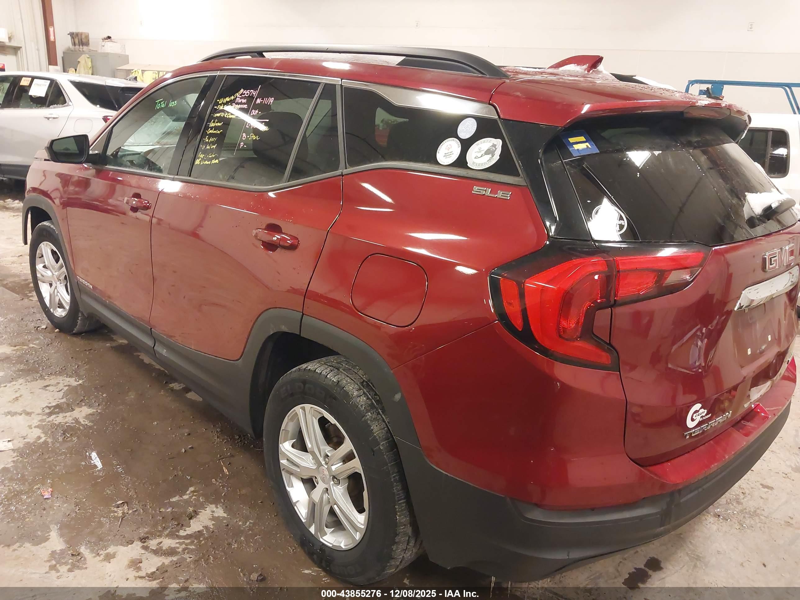 GMC TERRAIN image 3