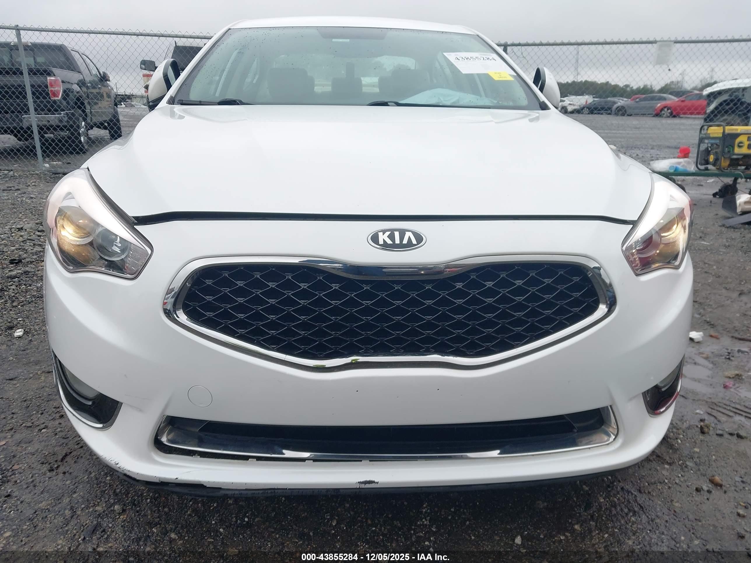 KIA CADENZA image 6