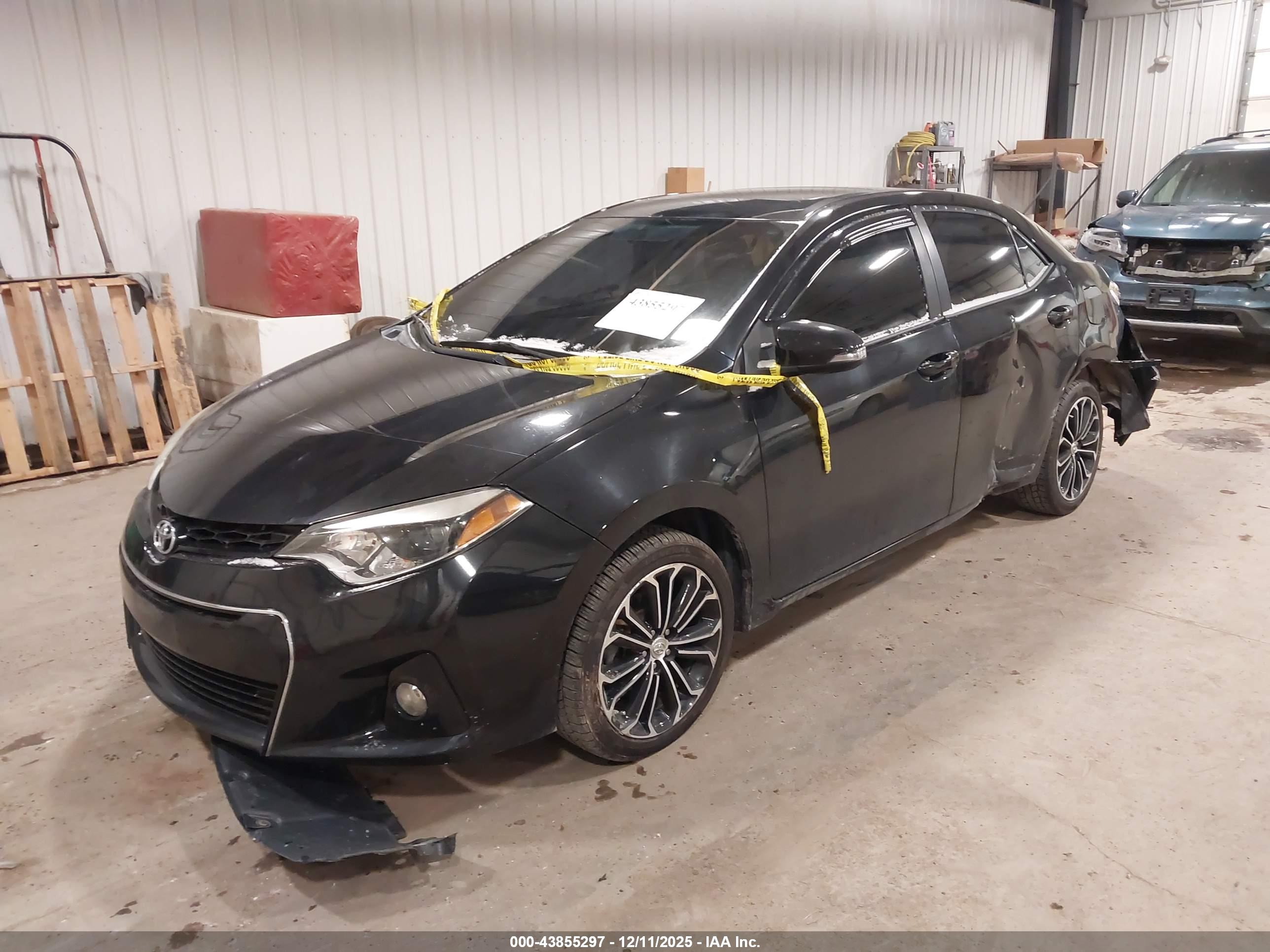 TOYOTA COROLLA image 2