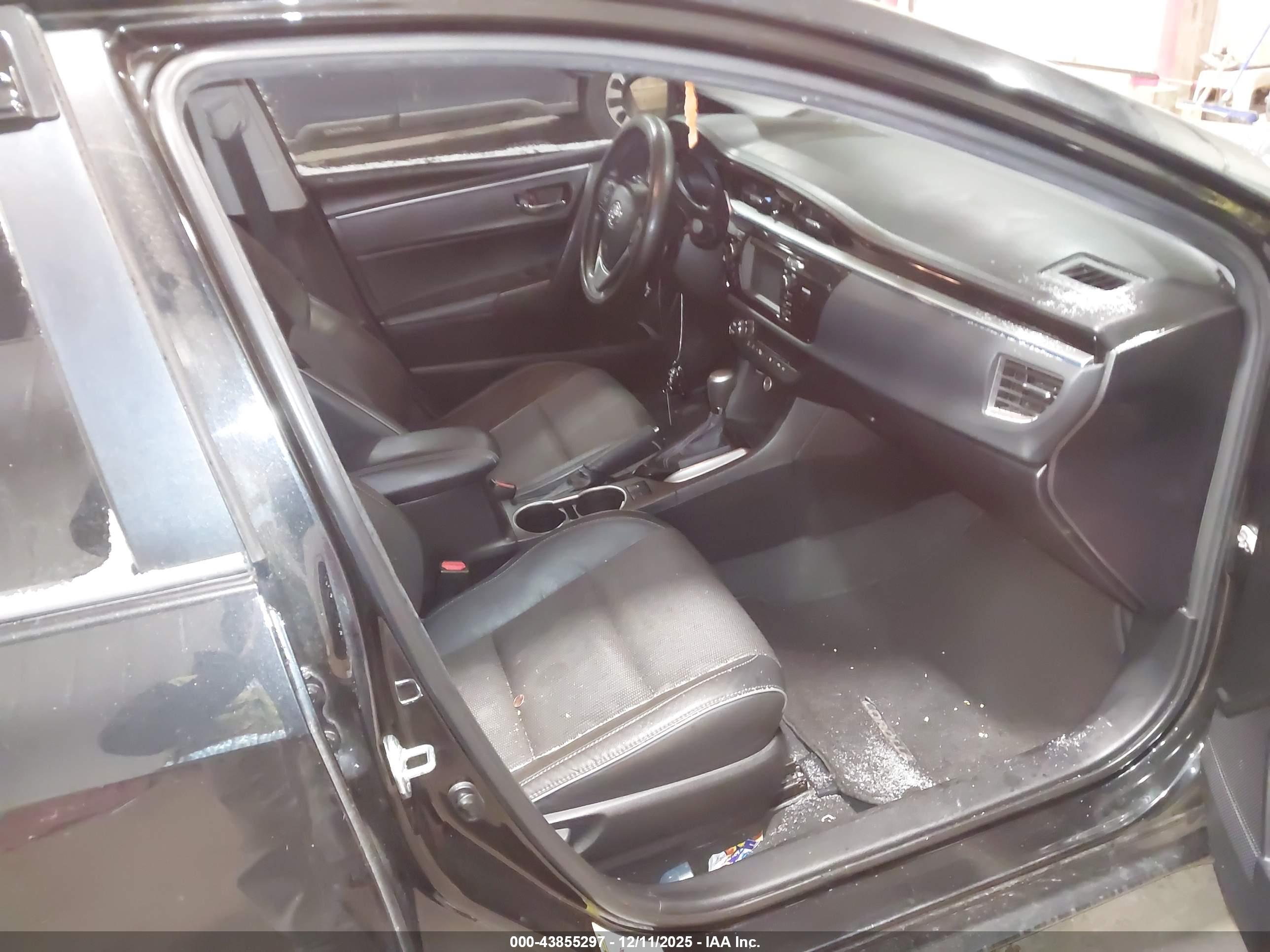TOYOTA COROLLA image 5