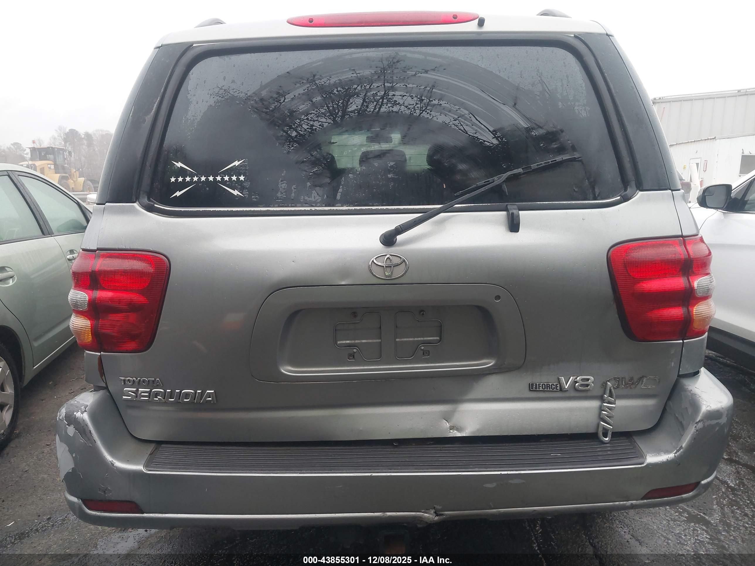 TOYOTA SEQUOIA image 6