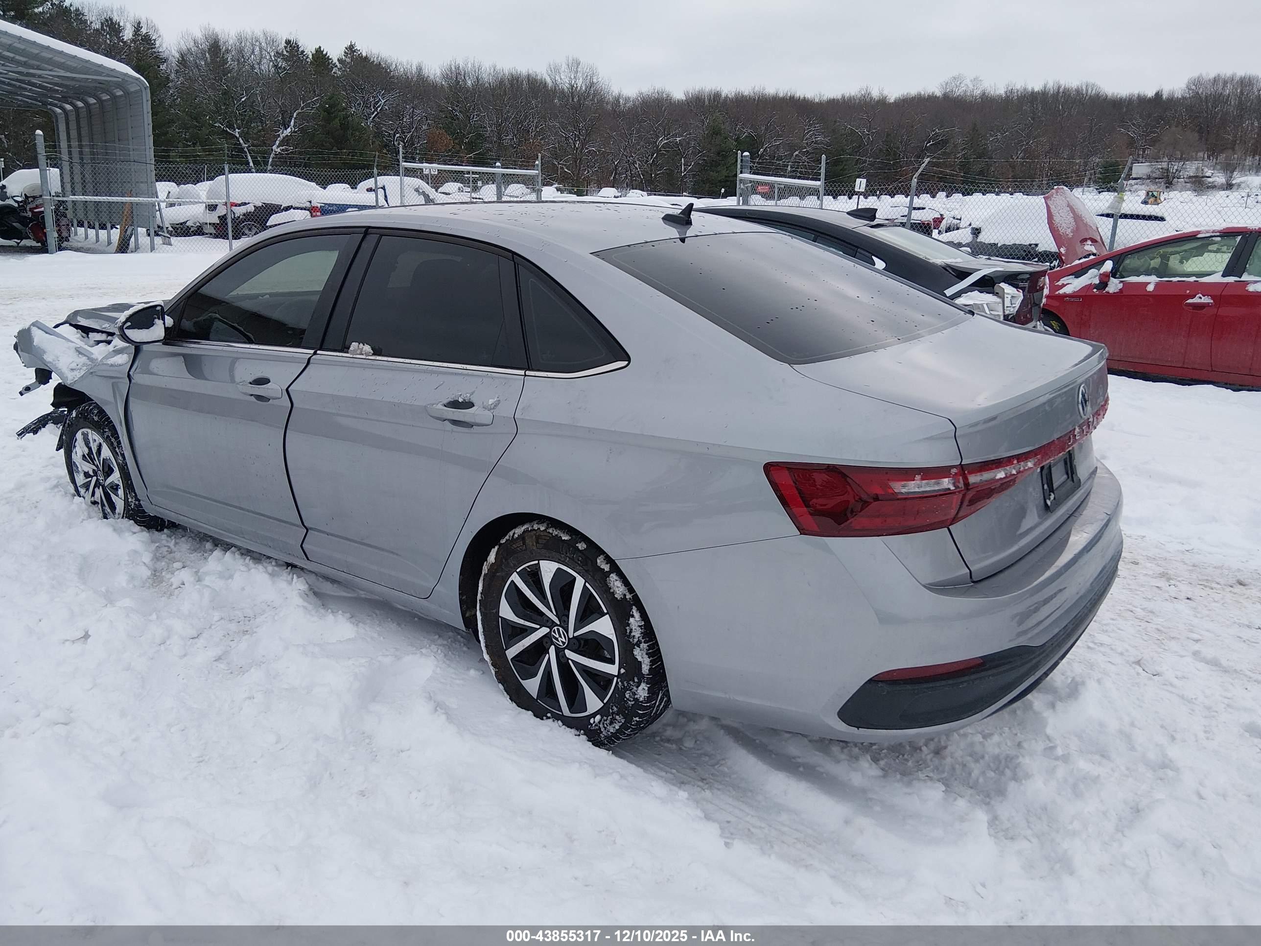 VOLKSWAGEN JETTA image 3