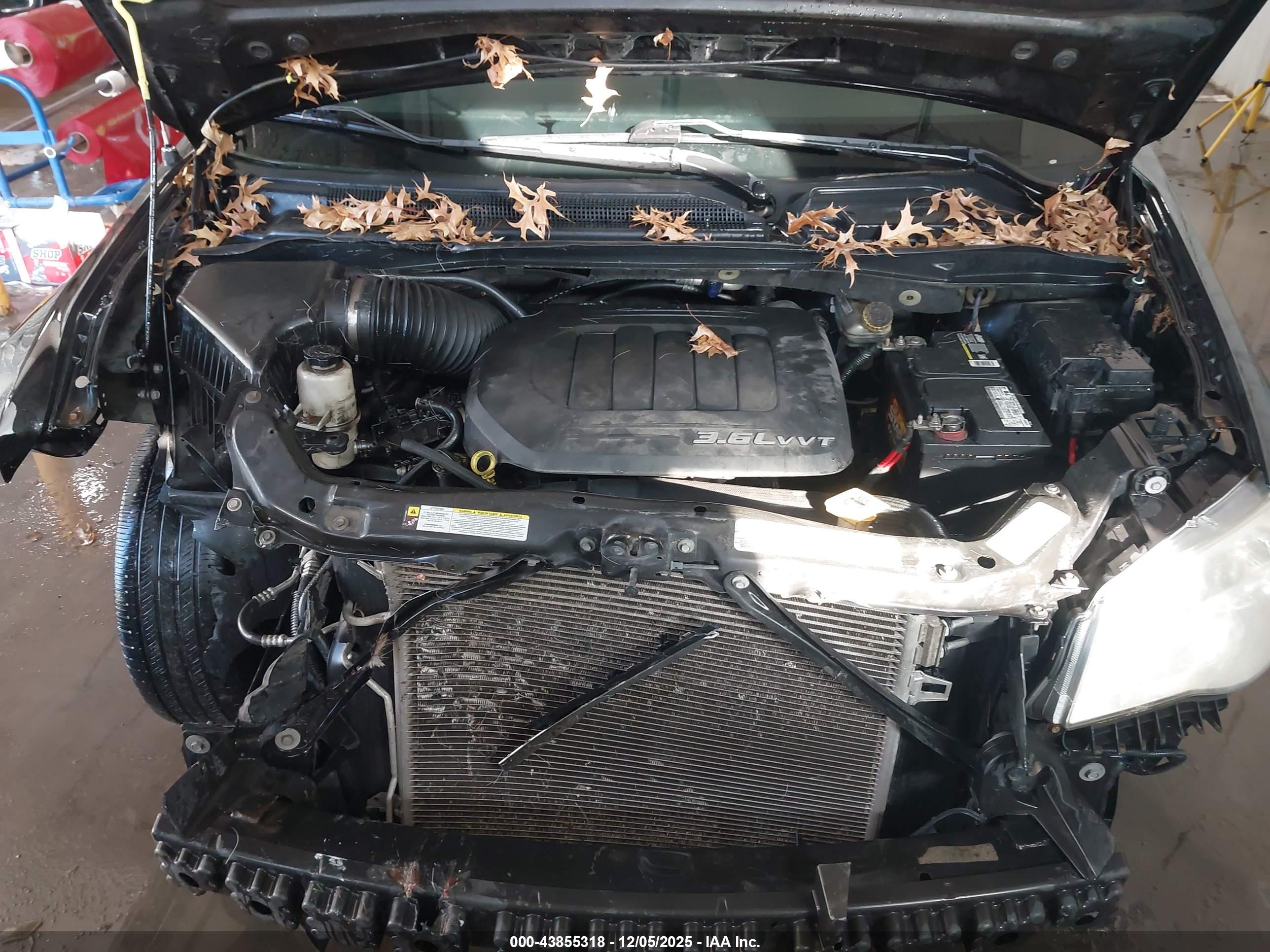 CHRYSLER TOWN image 10
