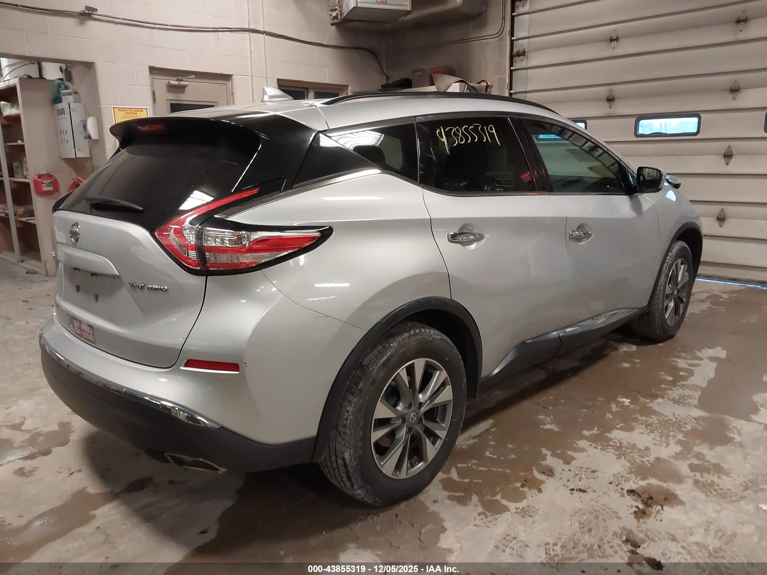 NISSAN MURANO image 4