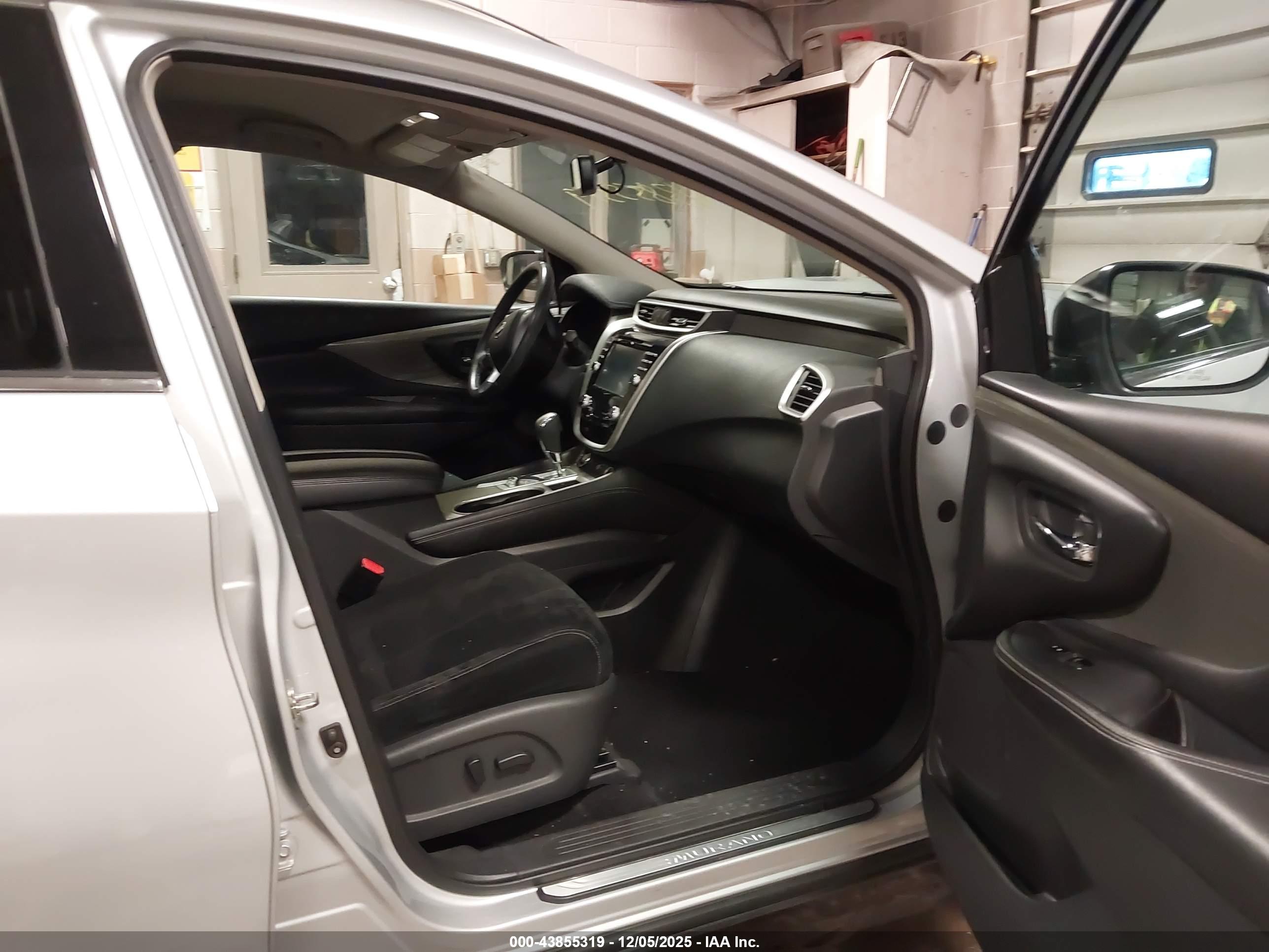 NISSAN MURANO image 5