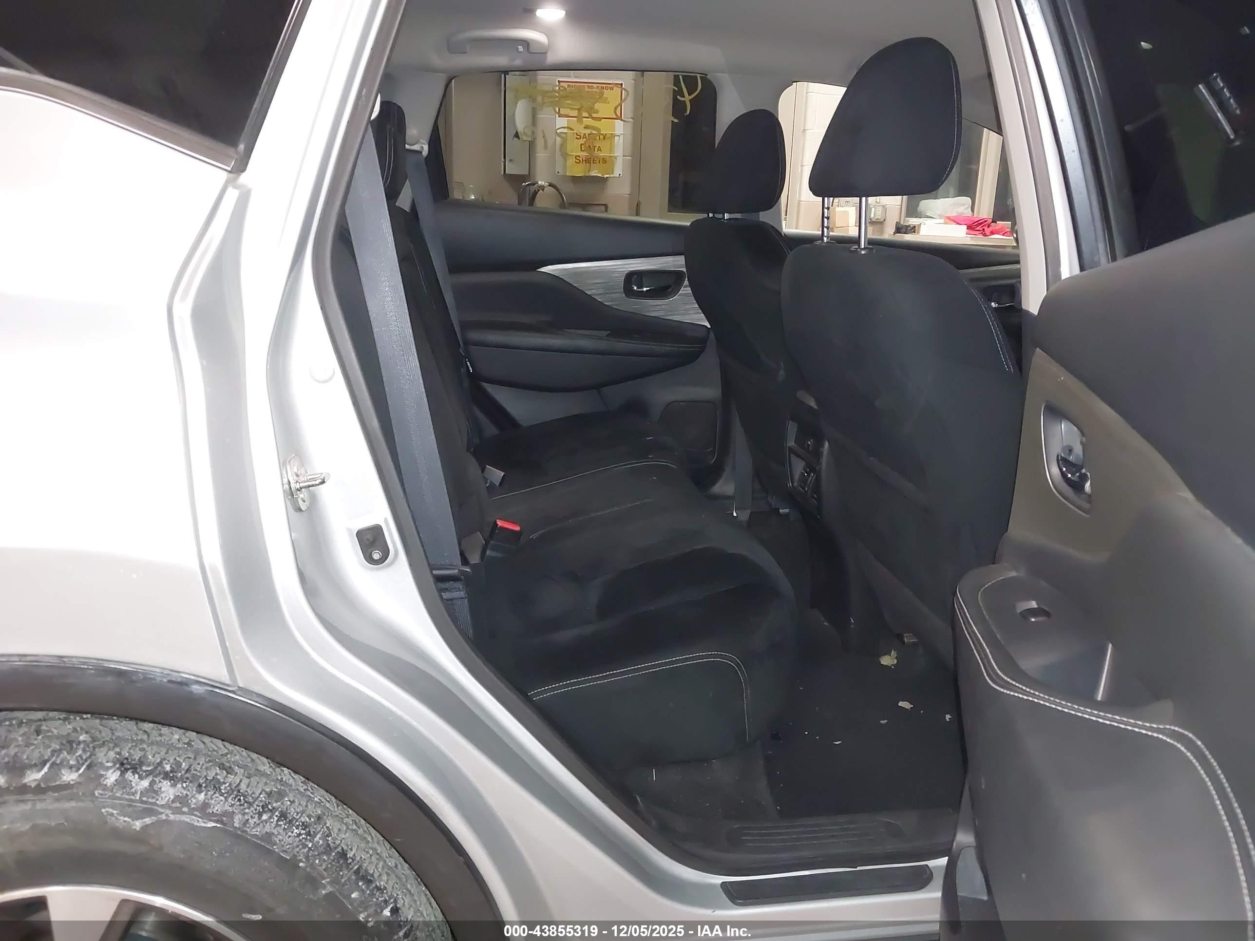 NISSAN MURANO image 8