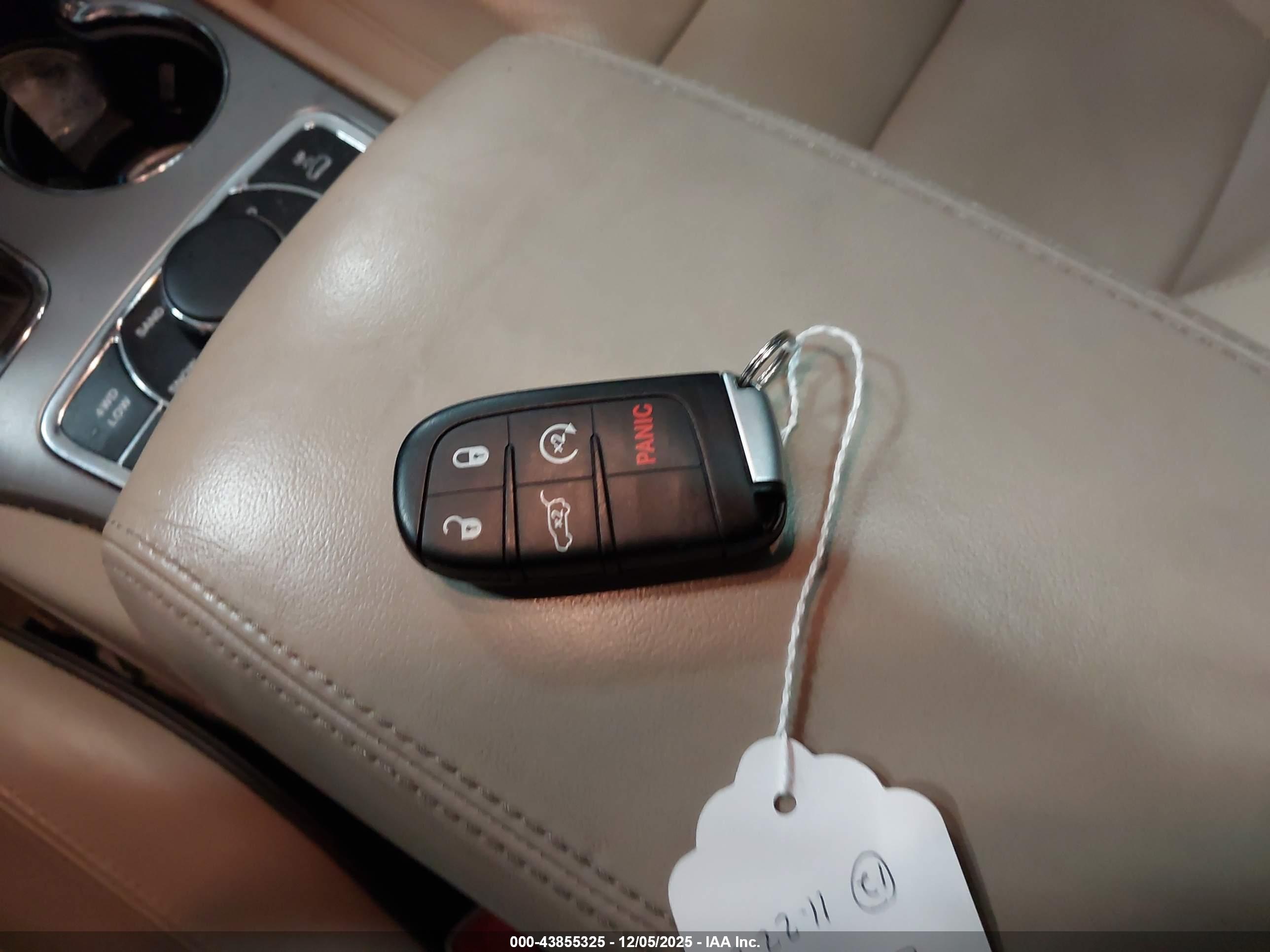 JEEP GRAND image 11