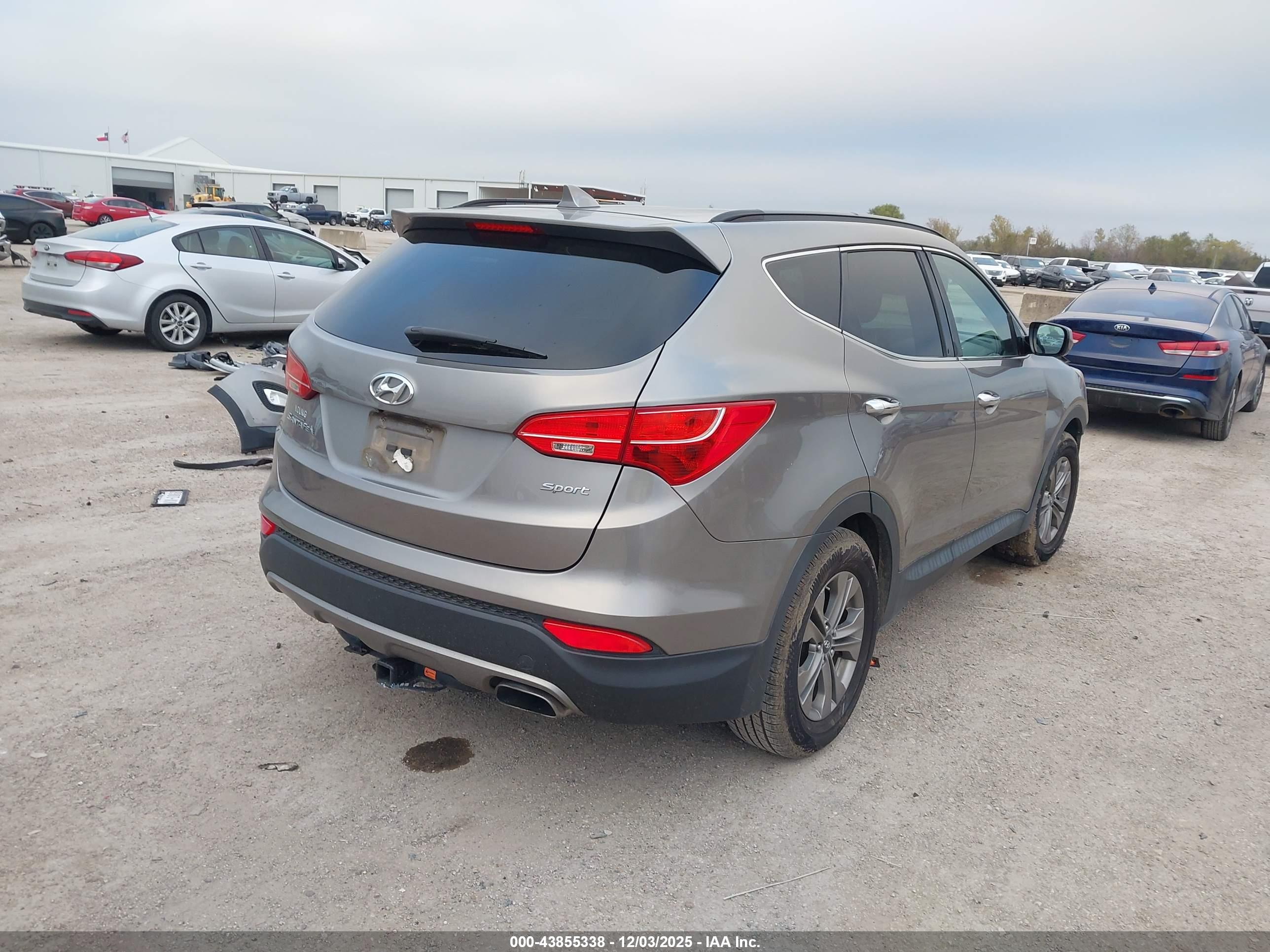 HYUNDAI SANTA image 4