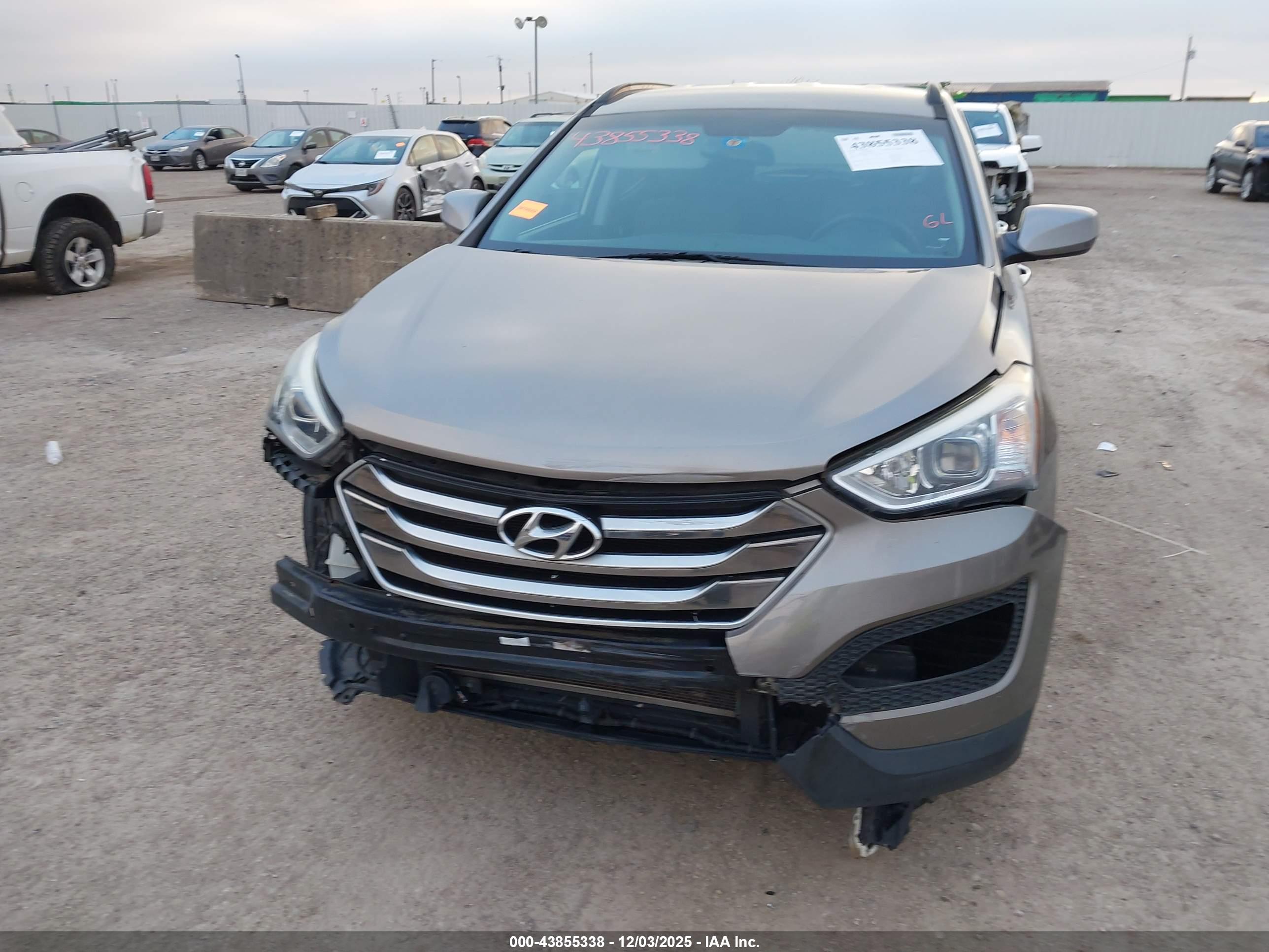 HYUNDAI SANTA image 6
