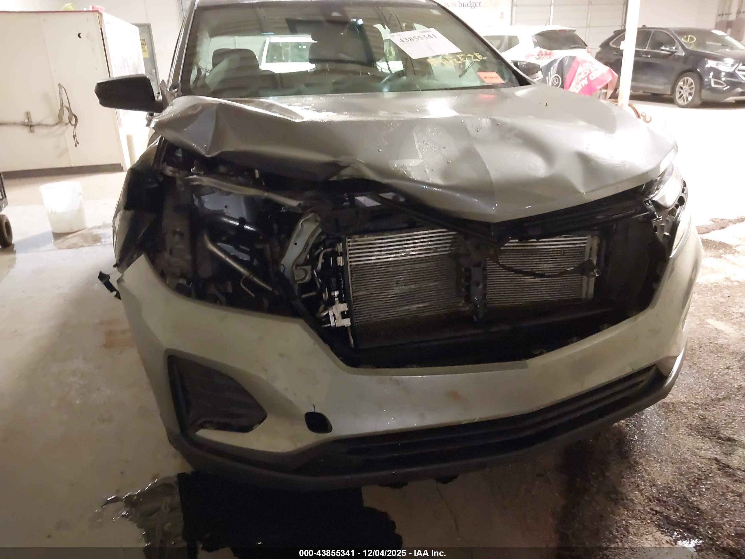 CHEVROLET EQUINOX image 6