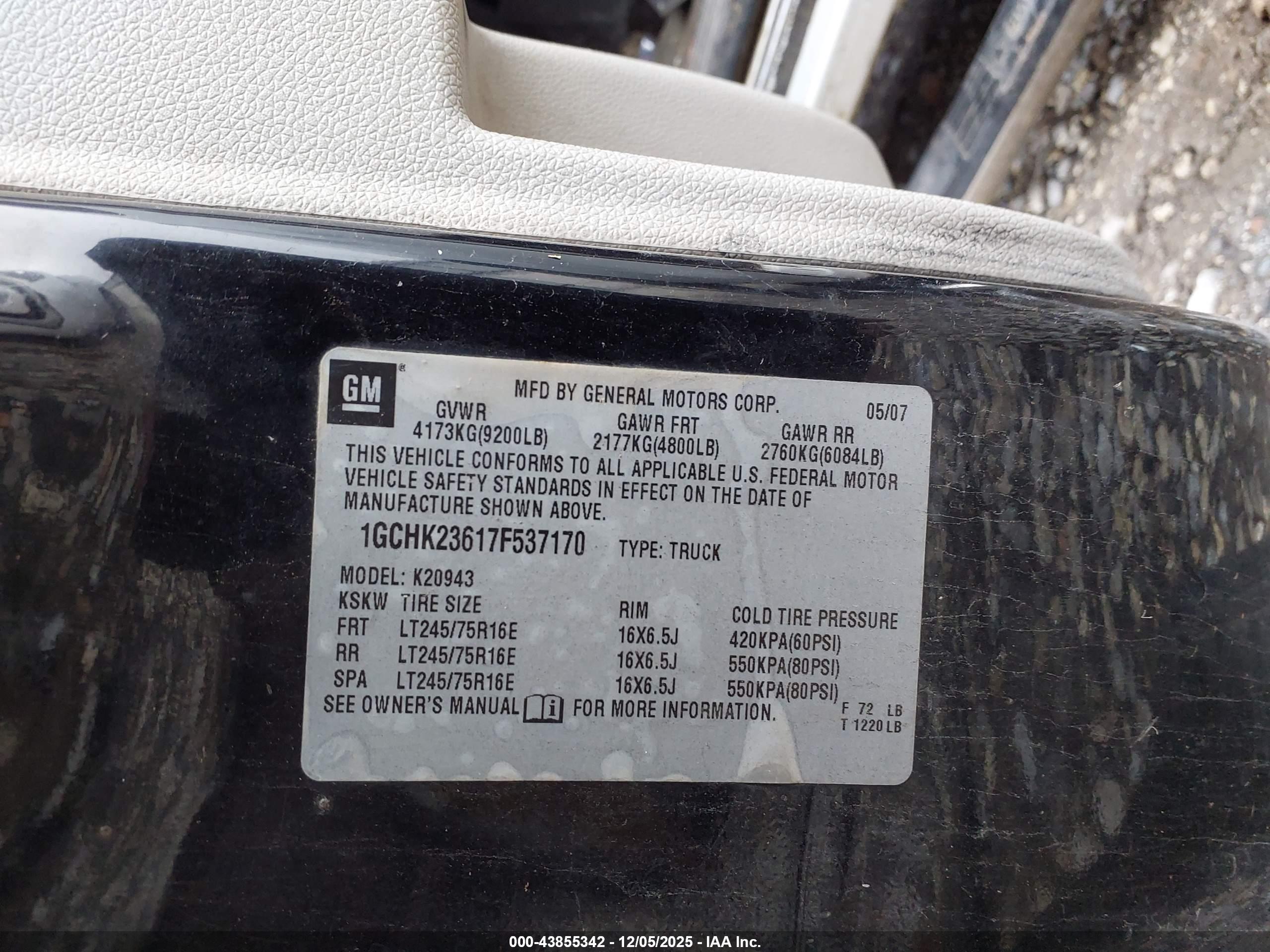 CHEVROLET SILVERADO image 9