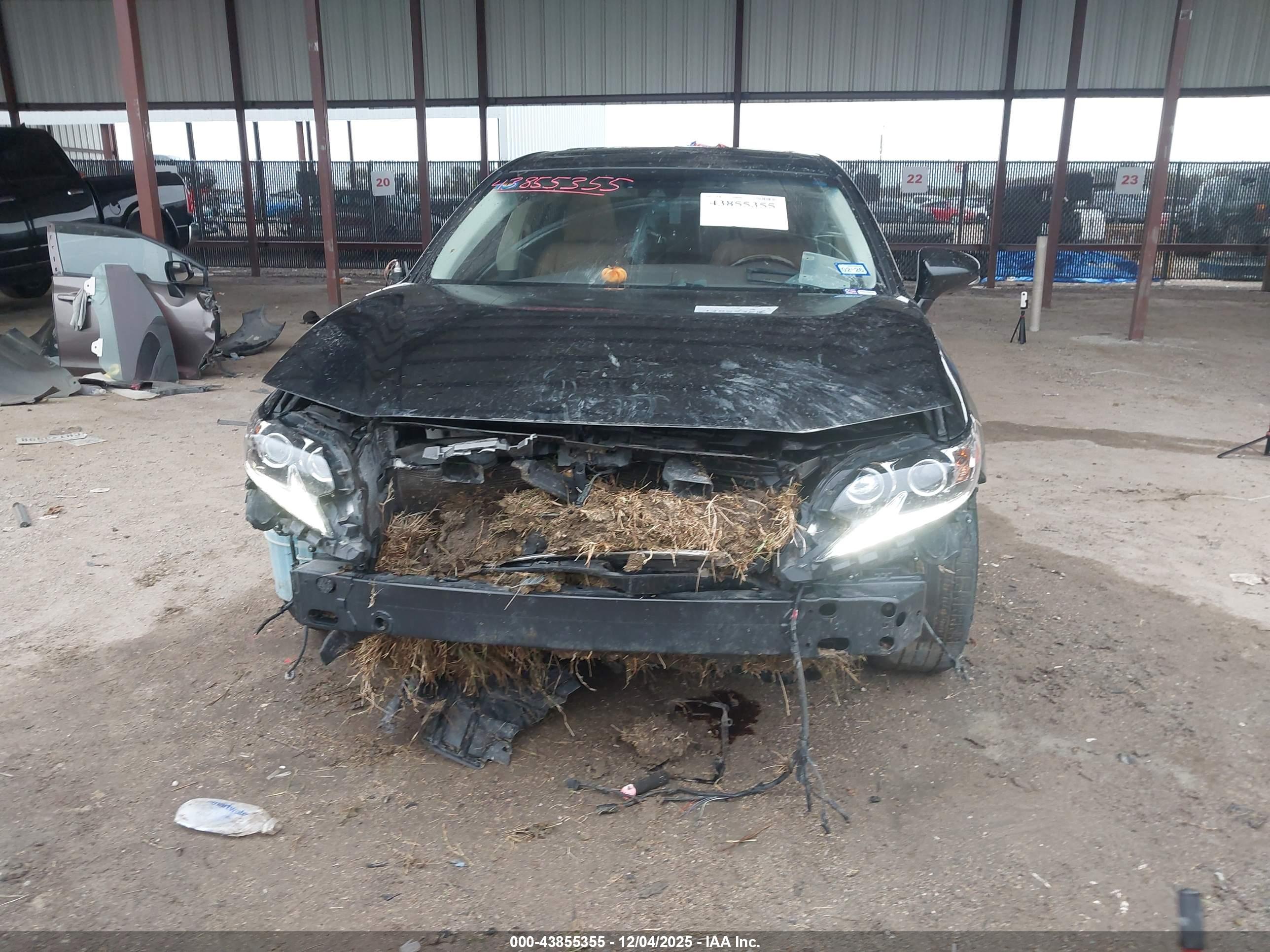 LEXUS ES image 6