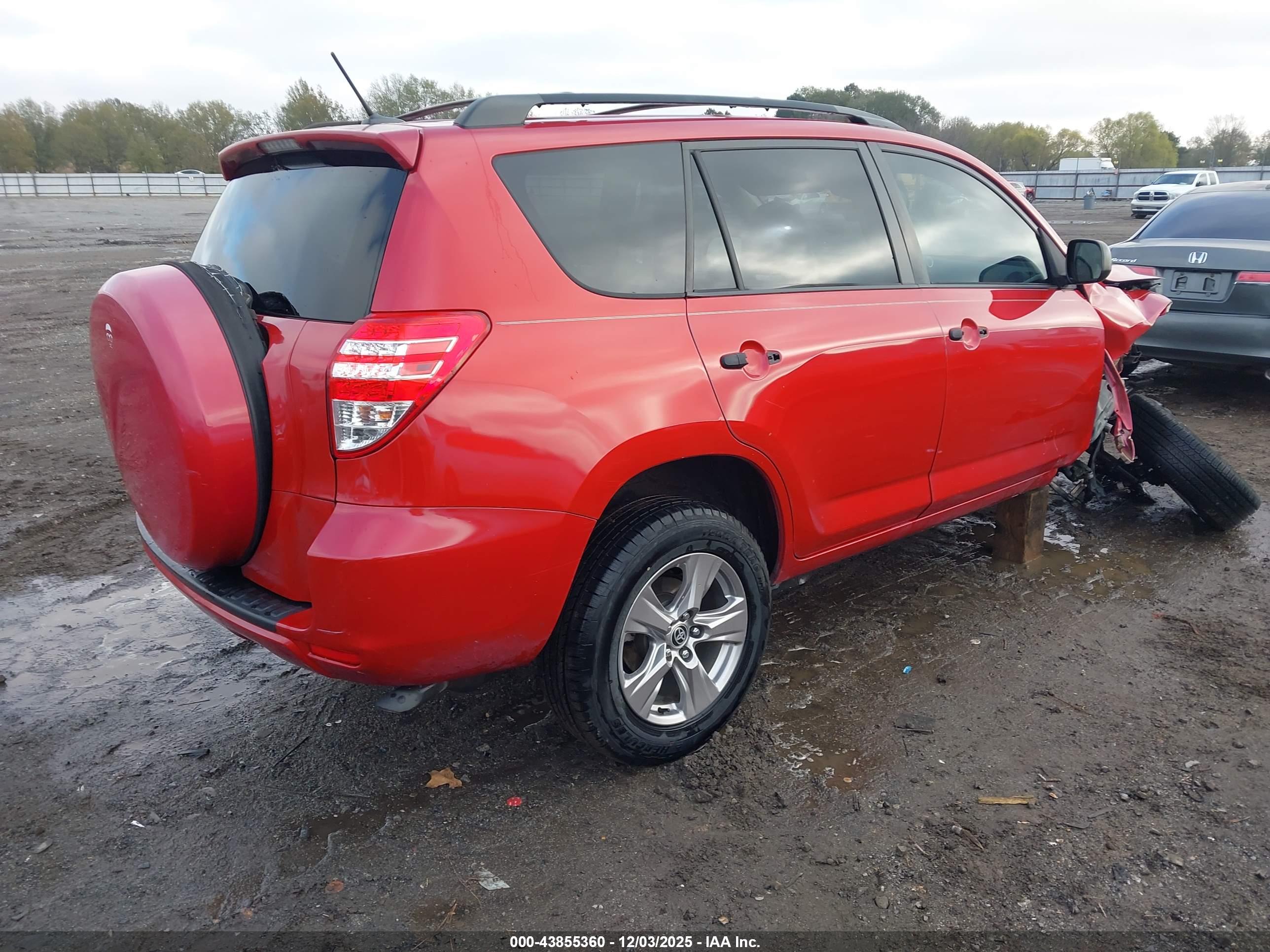 TOYOTA RAV4 image 4