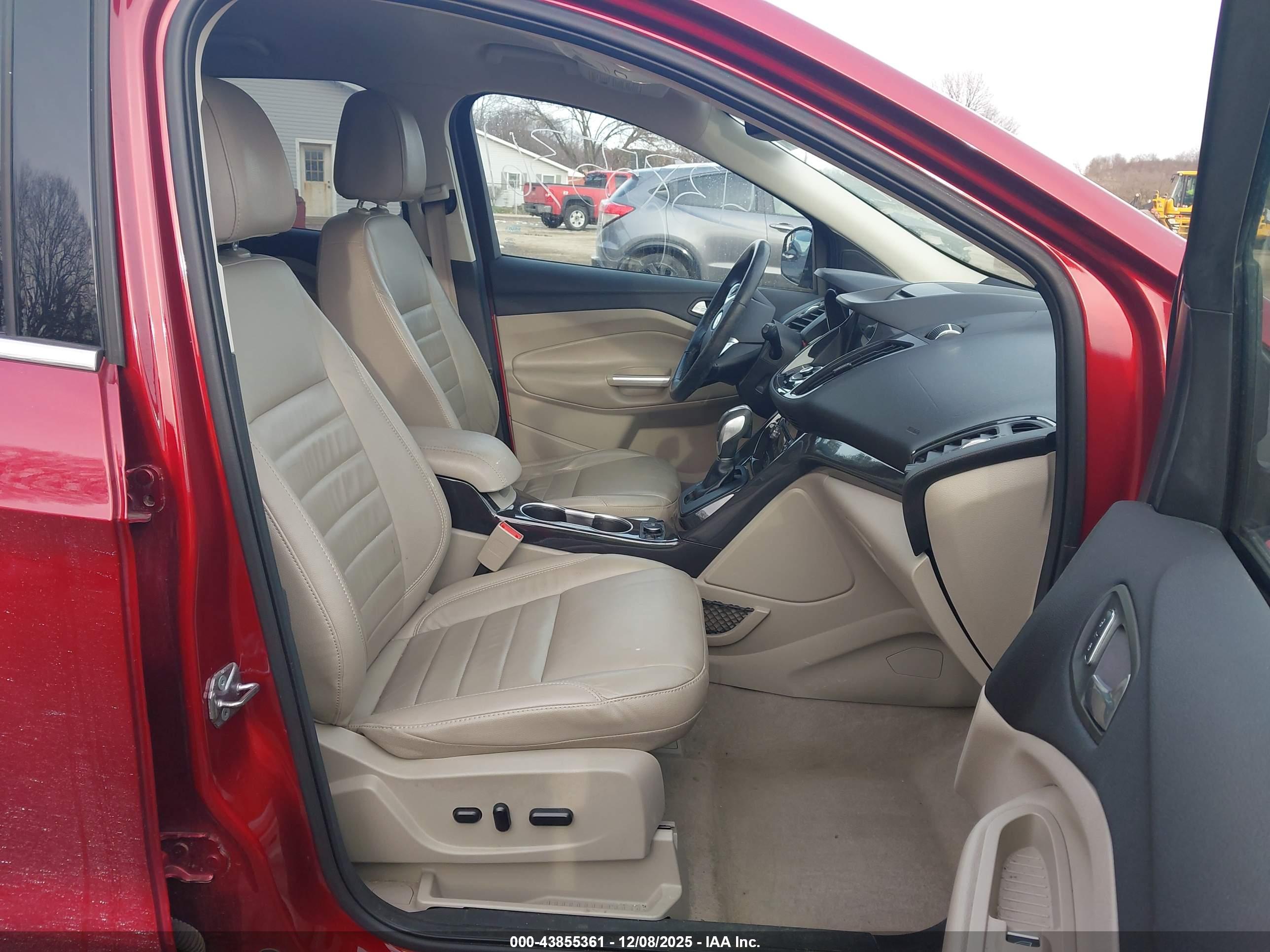 FORD ESCAPE image 5