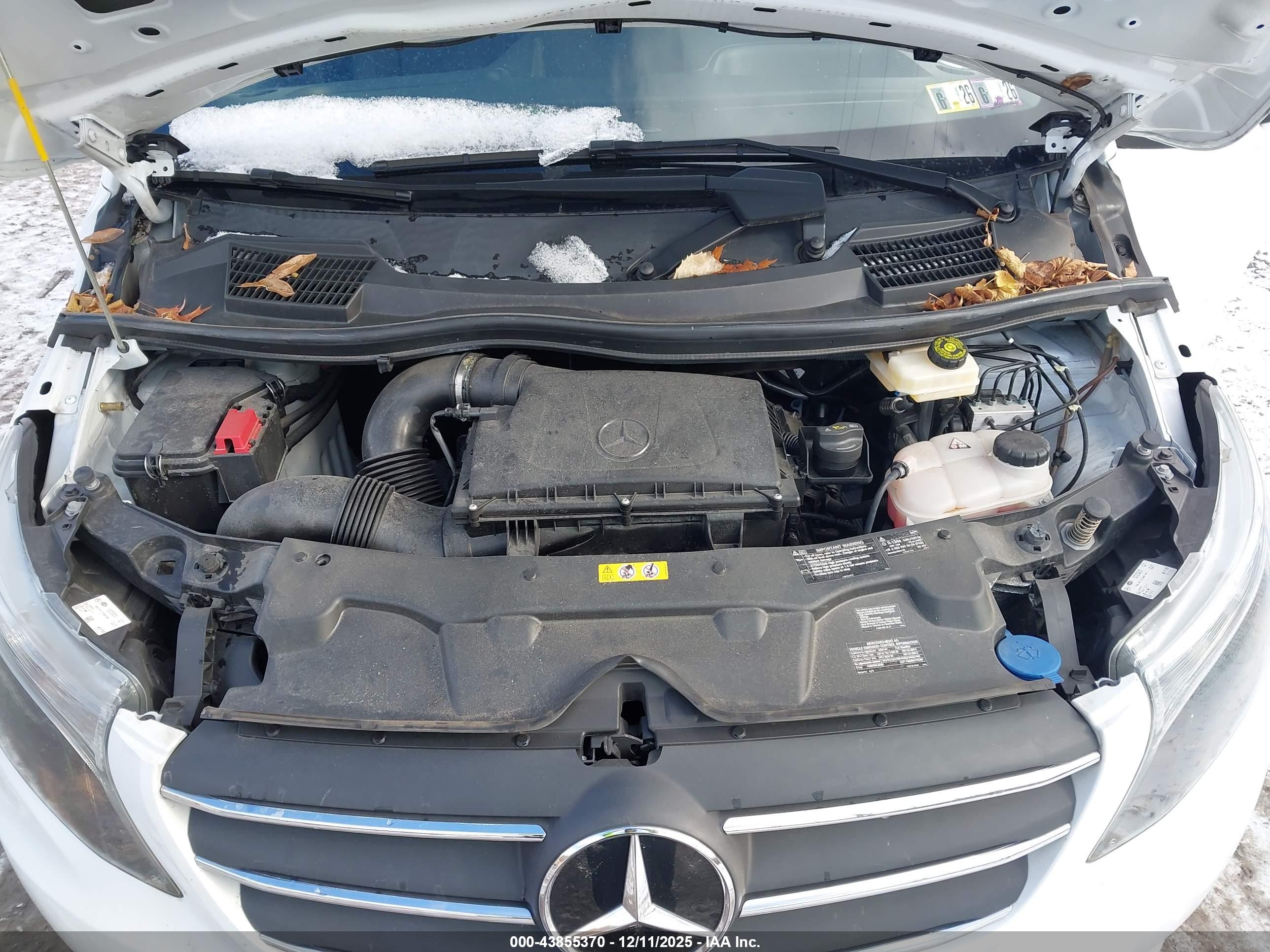 MERCEDES-BENZ METRIS image 10