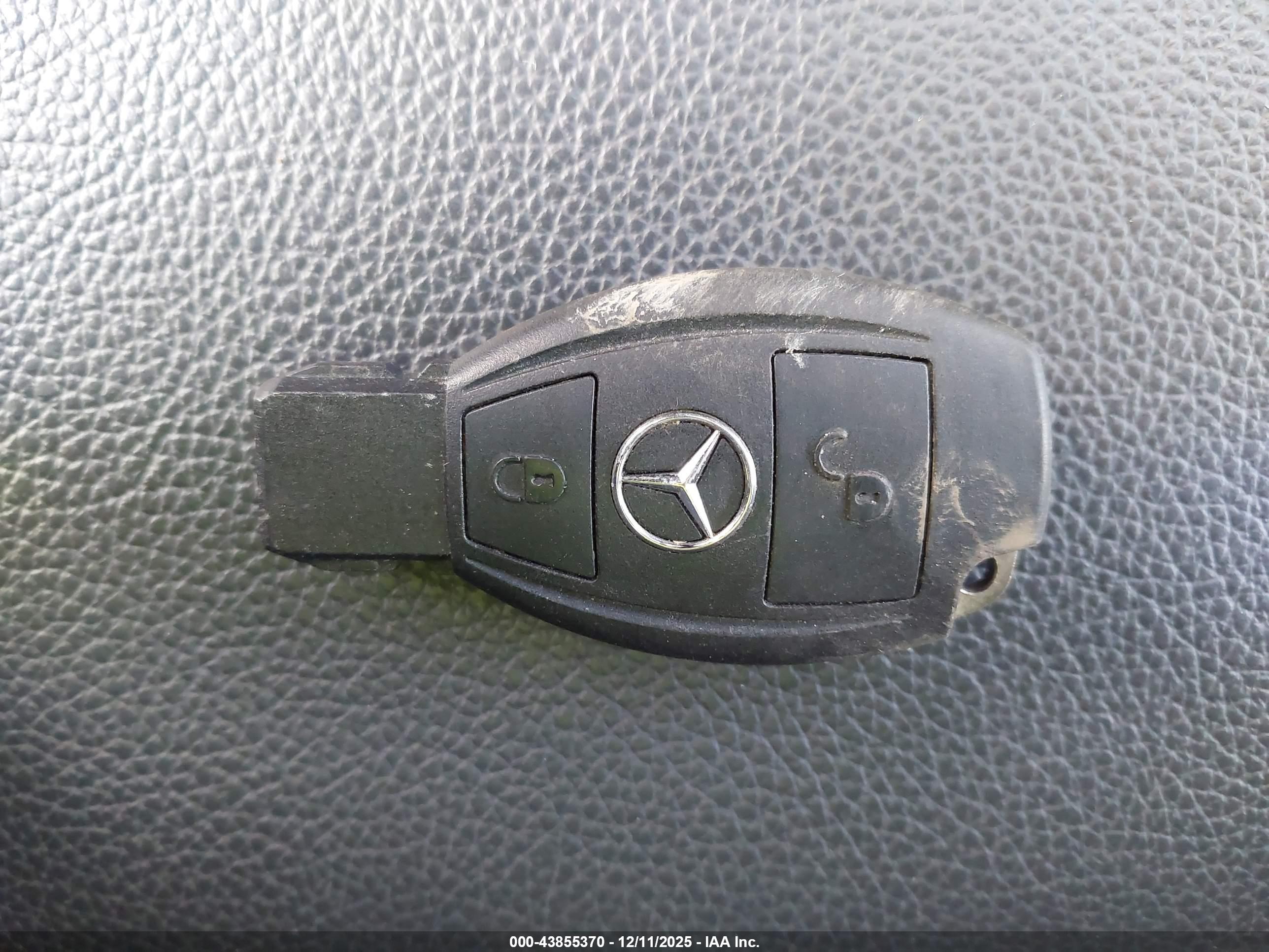 MERCEDES-BENZ METRIS image 11
