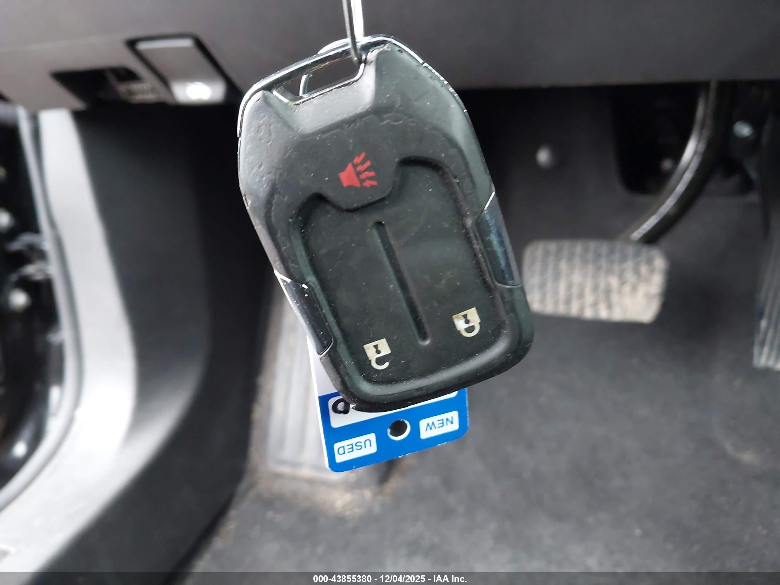 GMC TERRAIN image 11