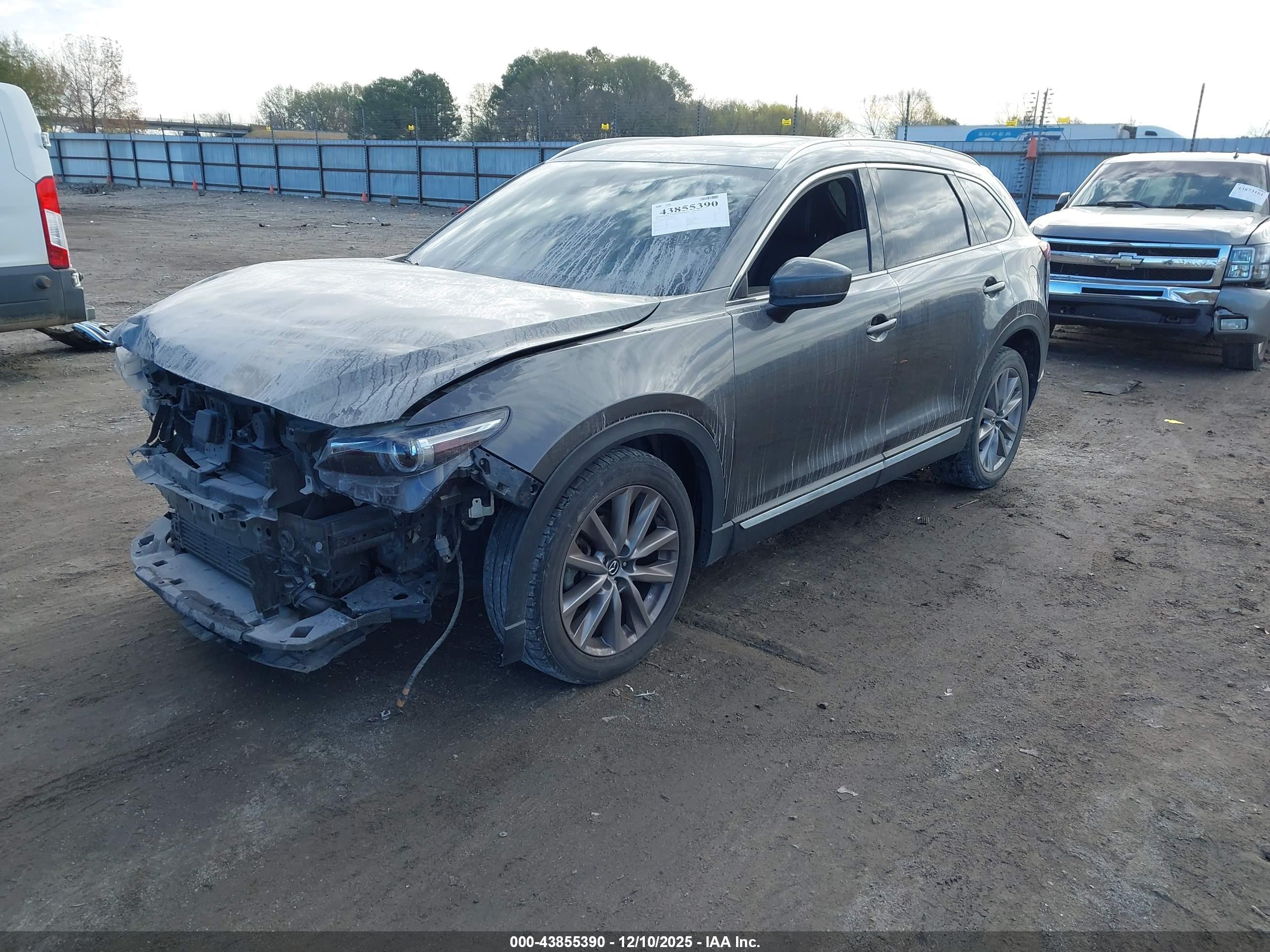 MAZDA CX-9 image 2