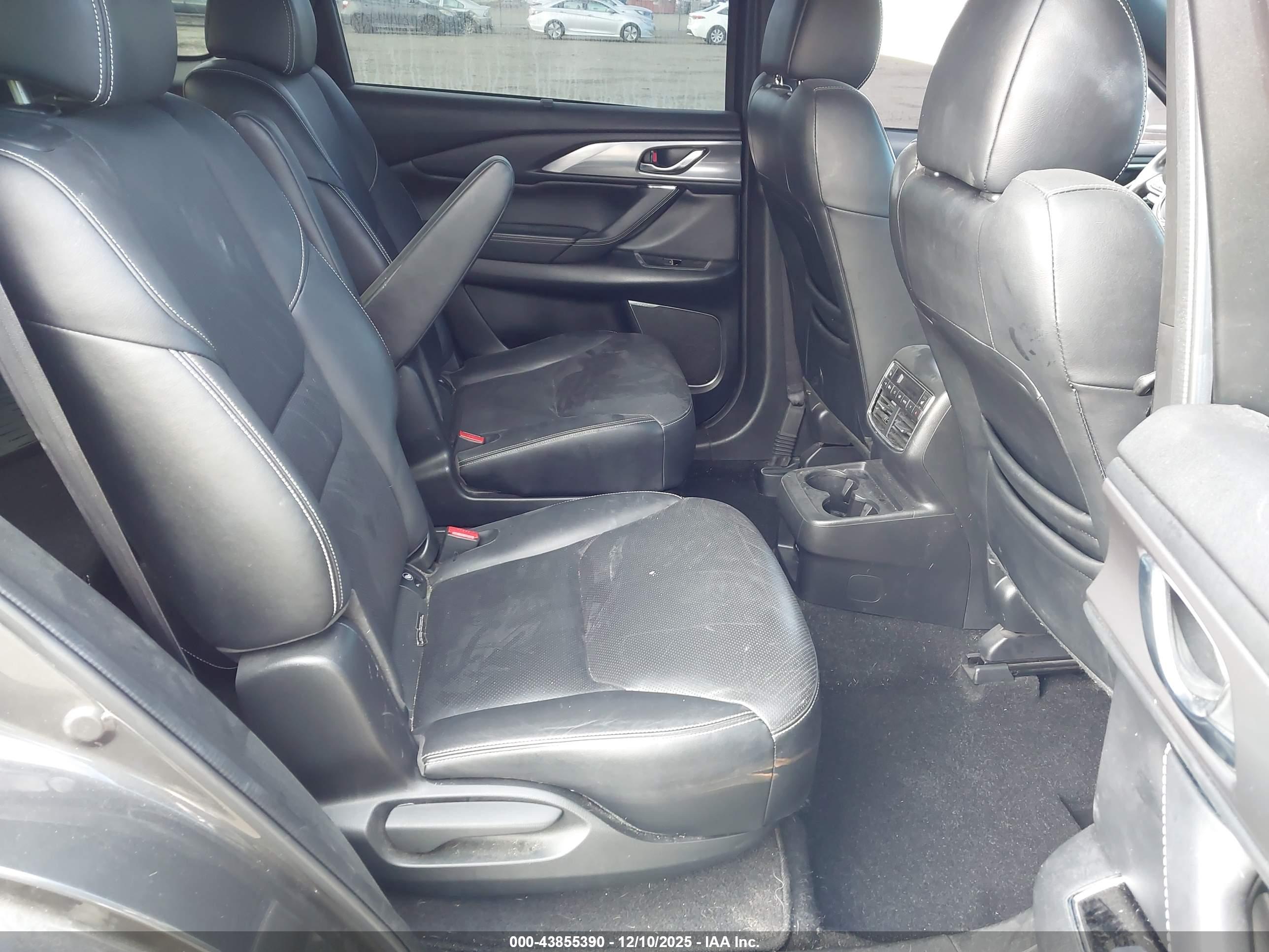 MAZDA CX-9 image 8