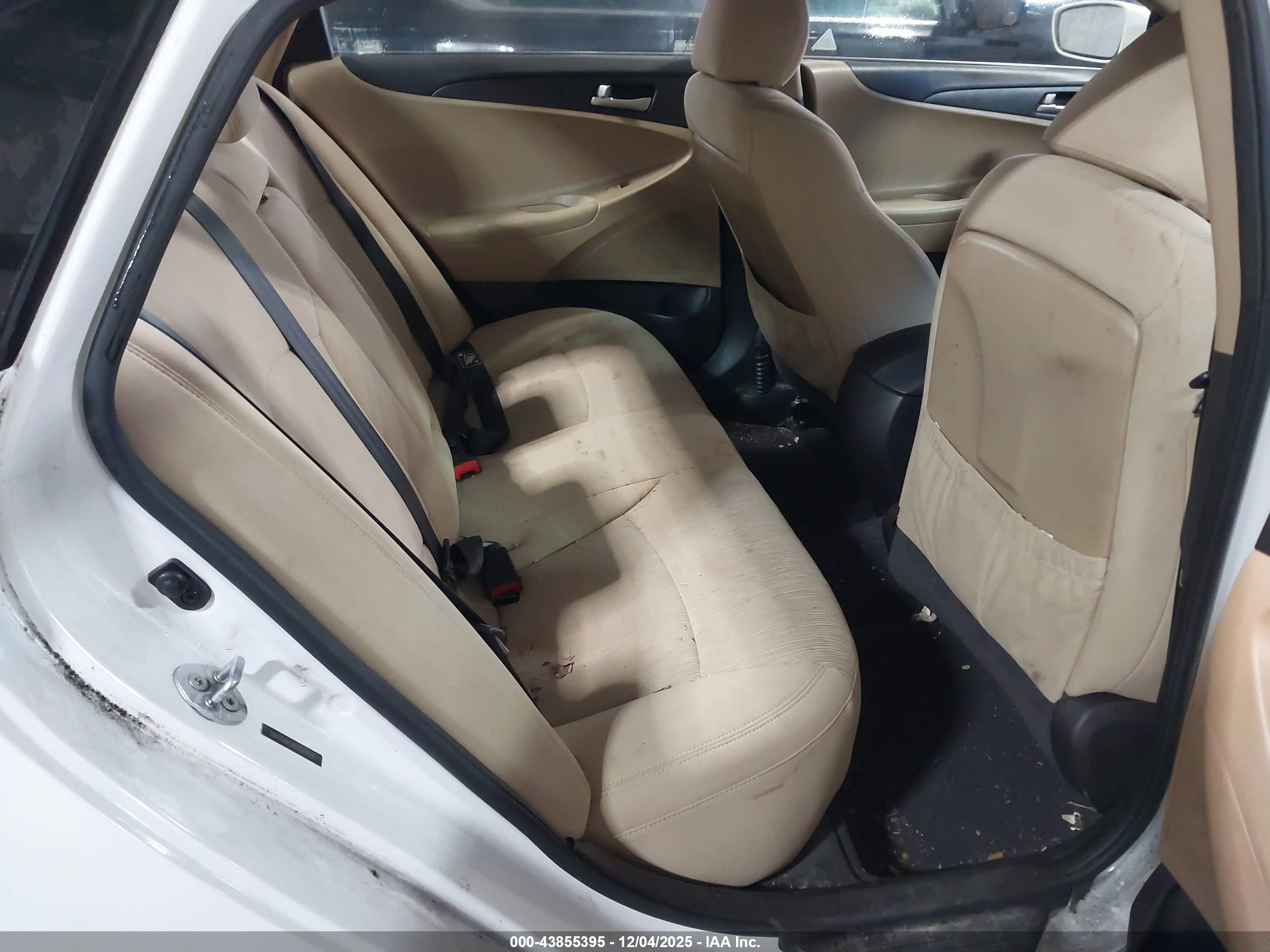 HYUNDAI SONATA image 8