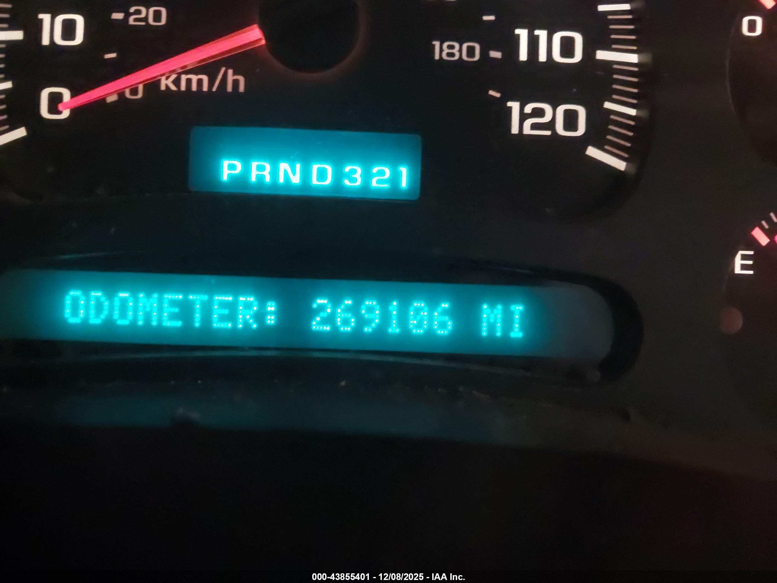 CHEVROLET SILVERADO image 7
