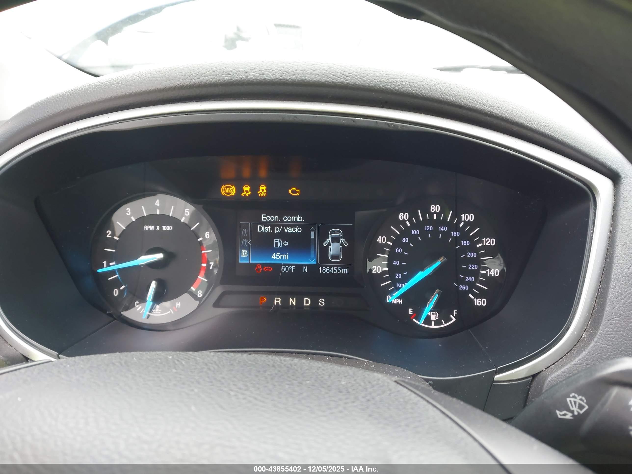 FORD FUSION image 7