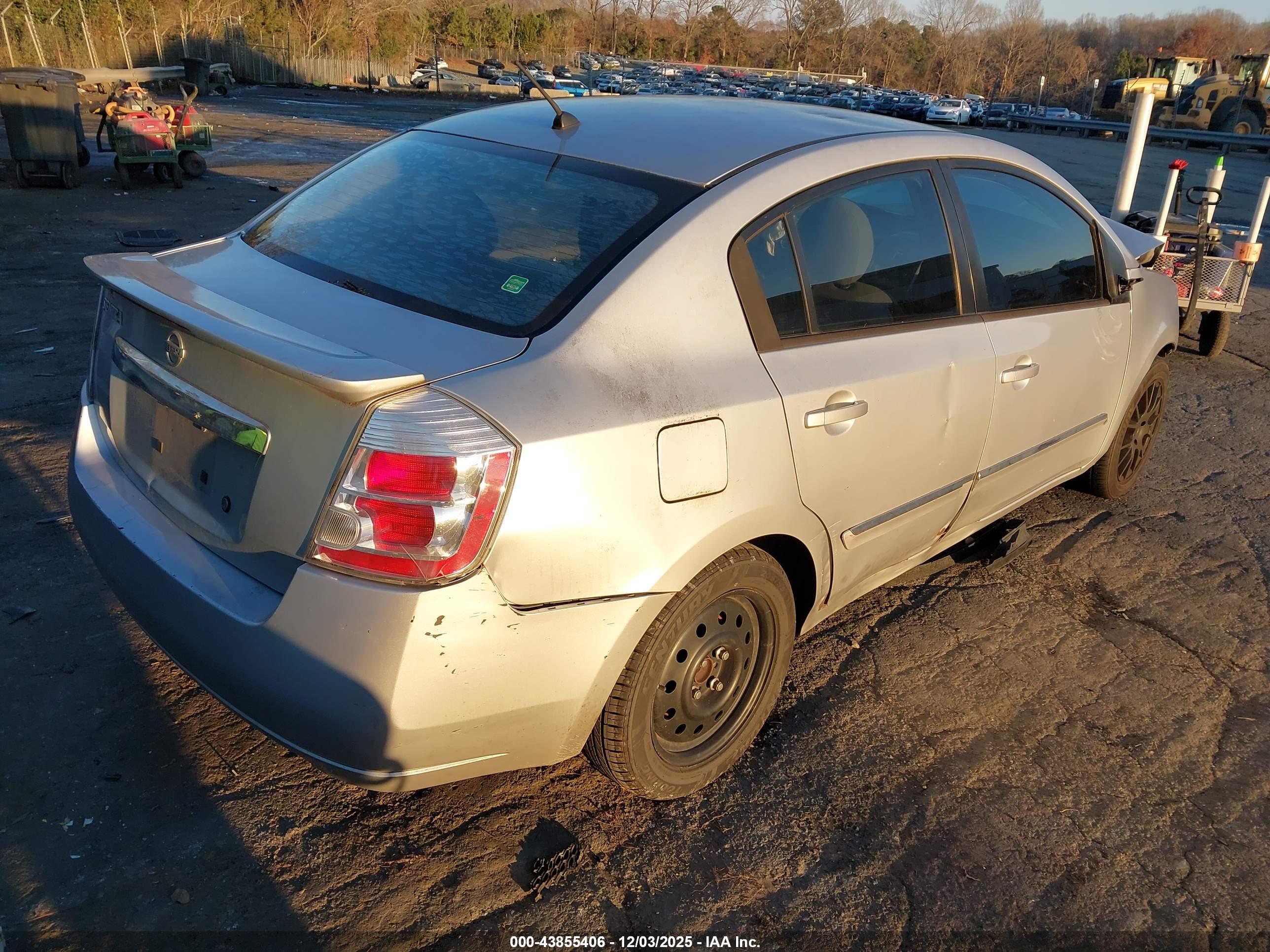 NISSAN SENTRA image 4