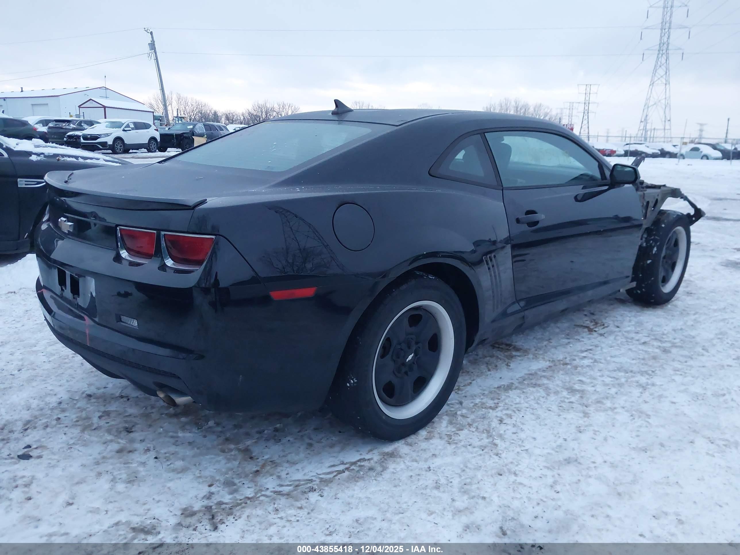 CHEVROLET CAMARO image 4