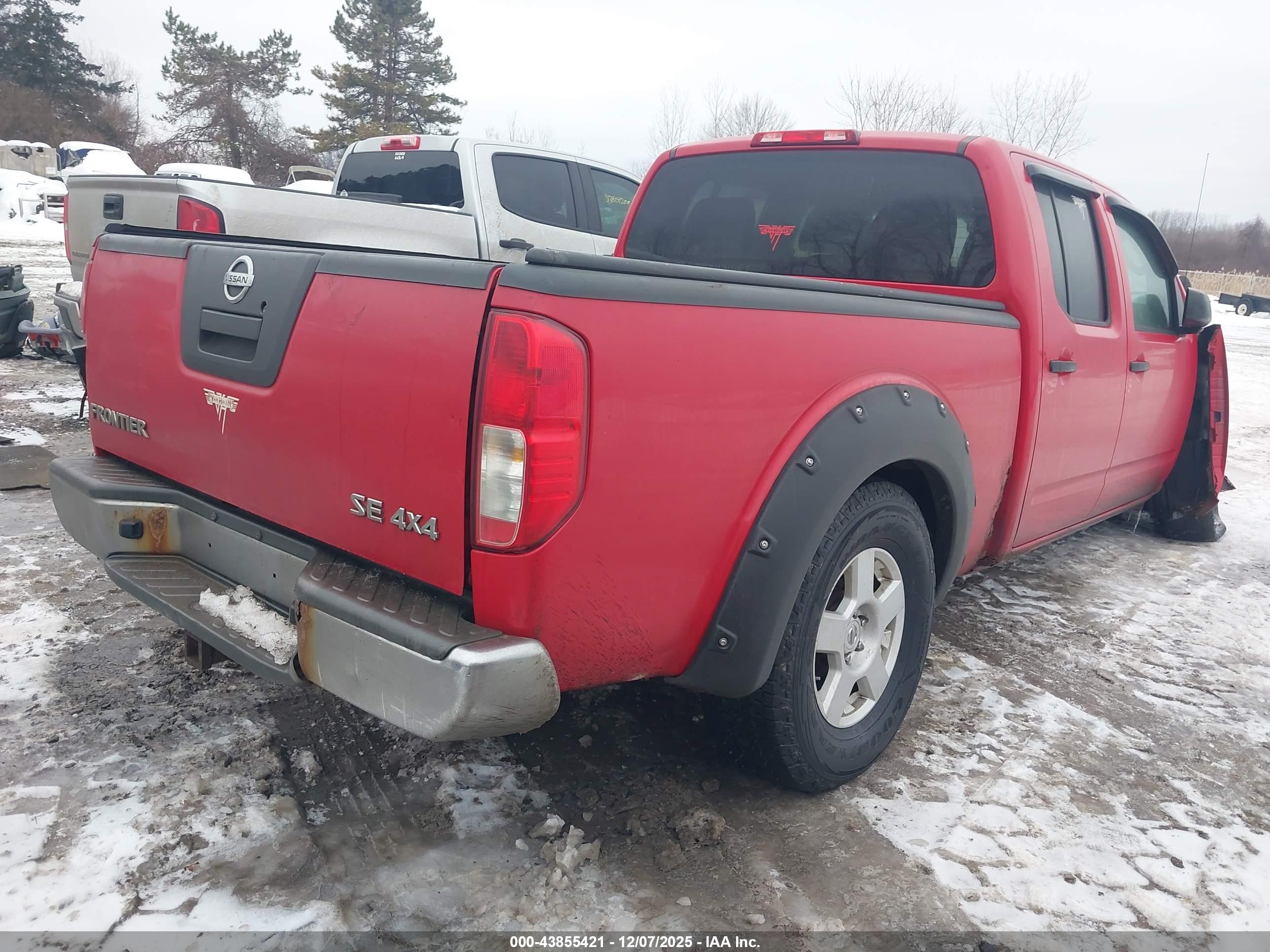 NISSAN FRONTIER image 4