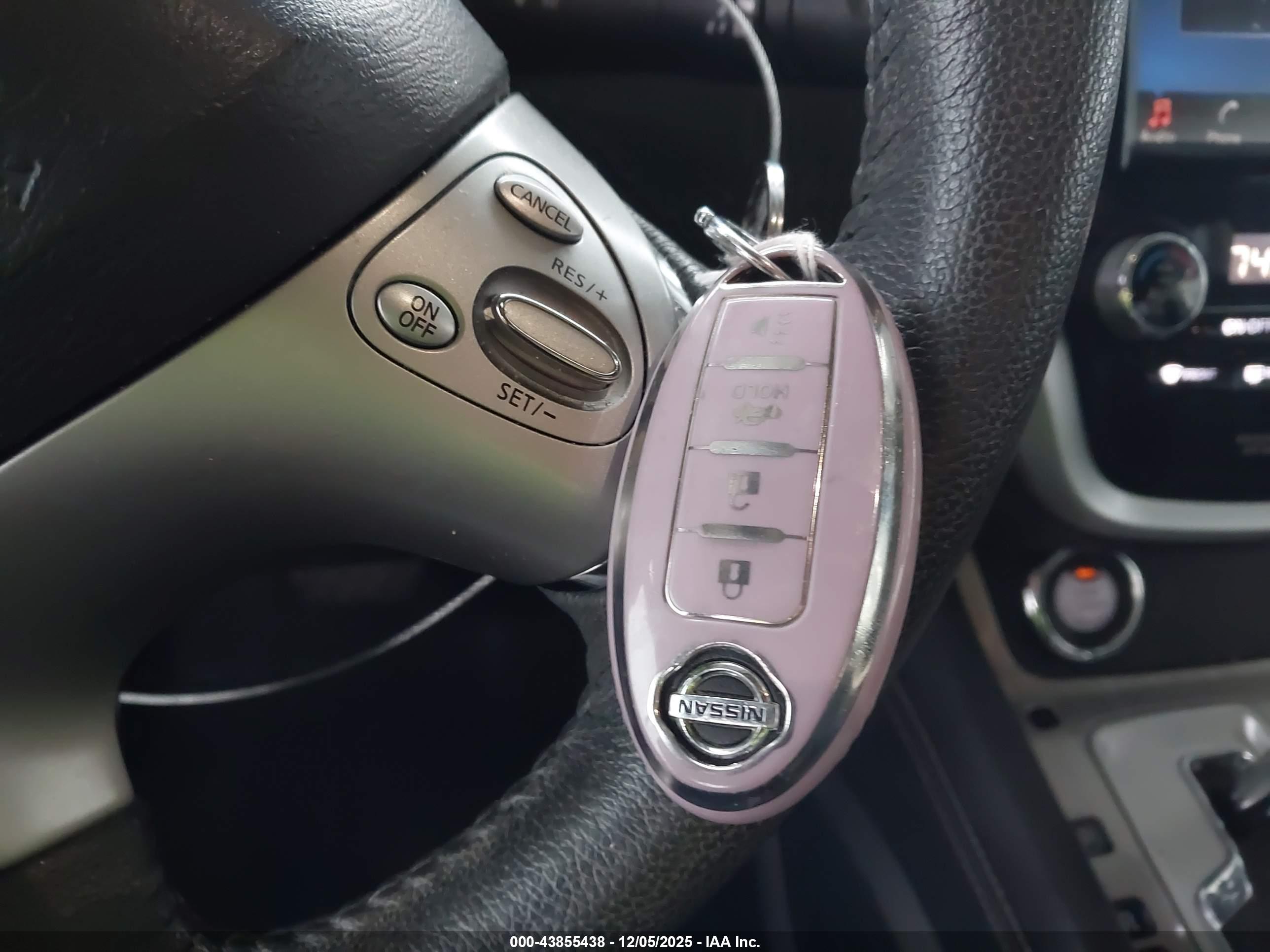 NISSAN MURANO image 11
