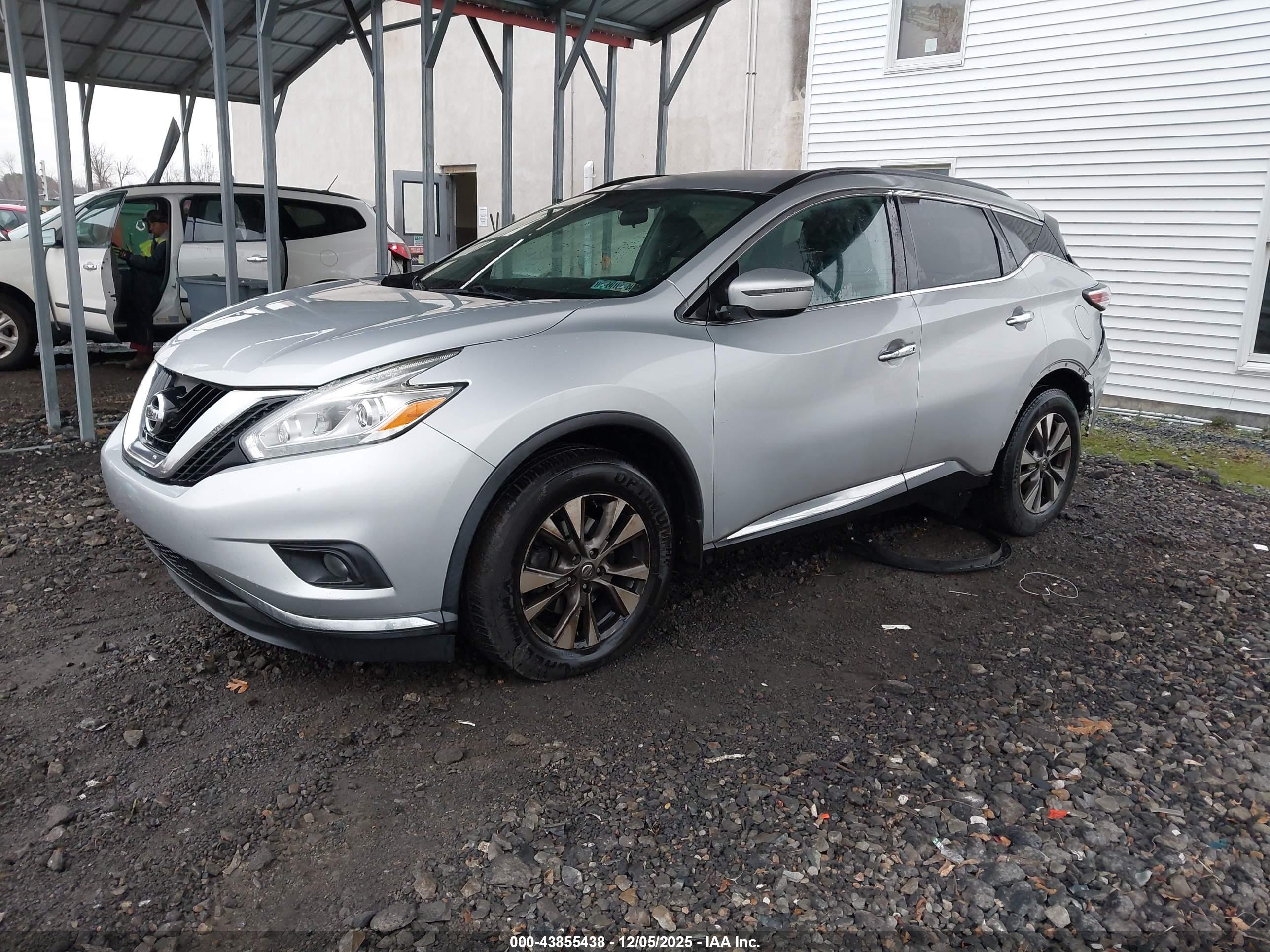 NISSAN MURANO image 2