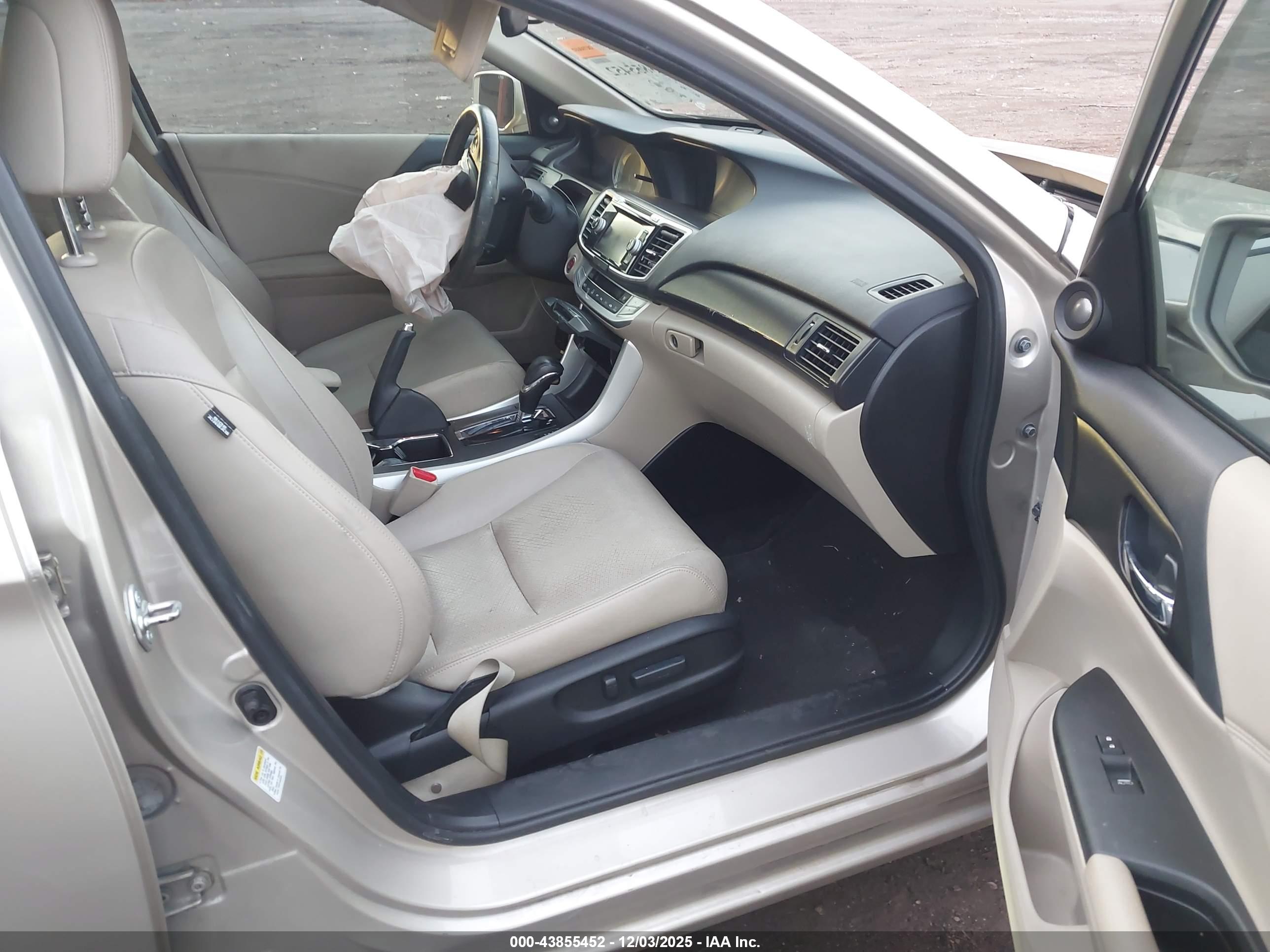 HONDA ACCORD image 5