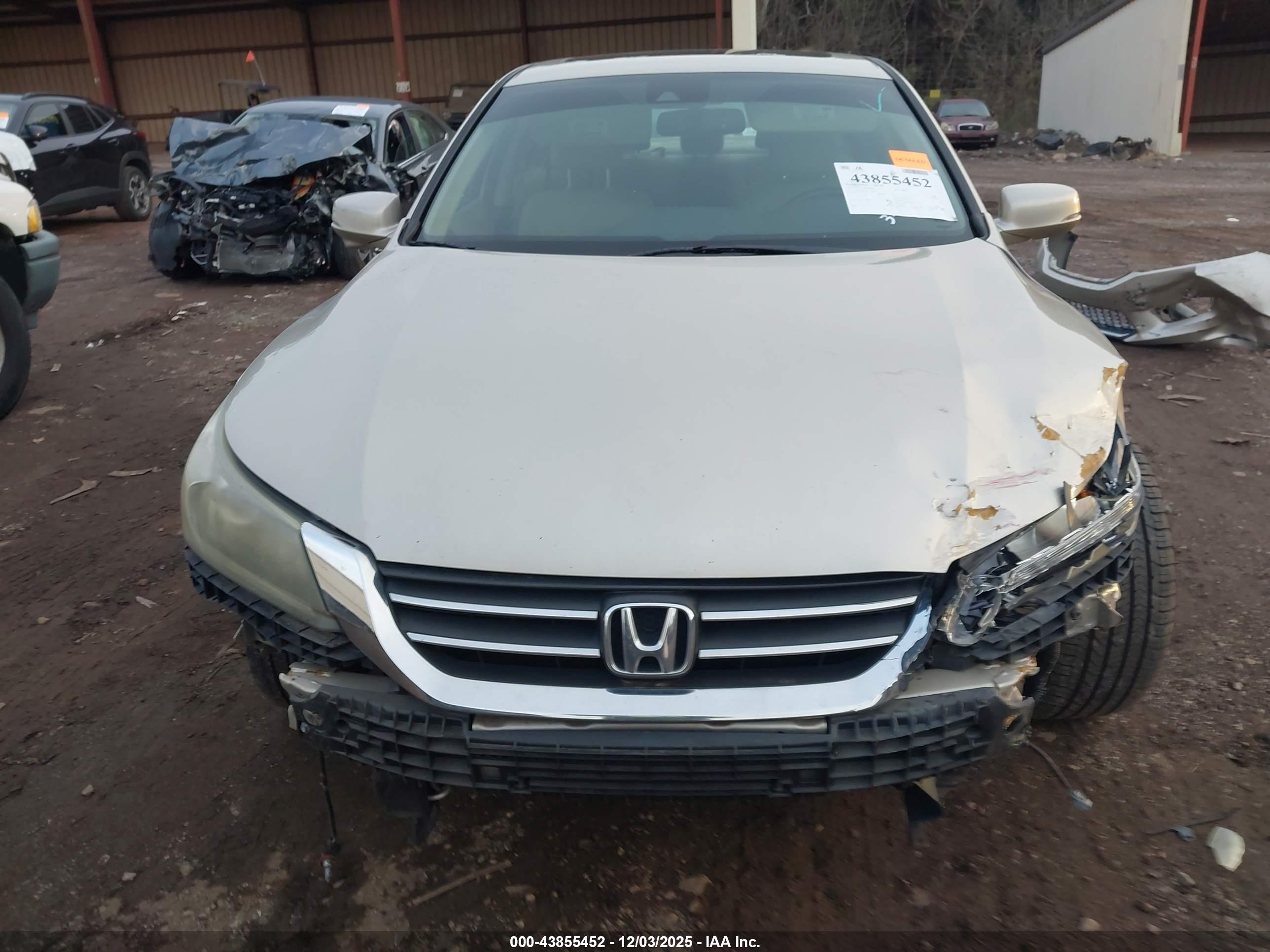 HONDA ACCORD image 6