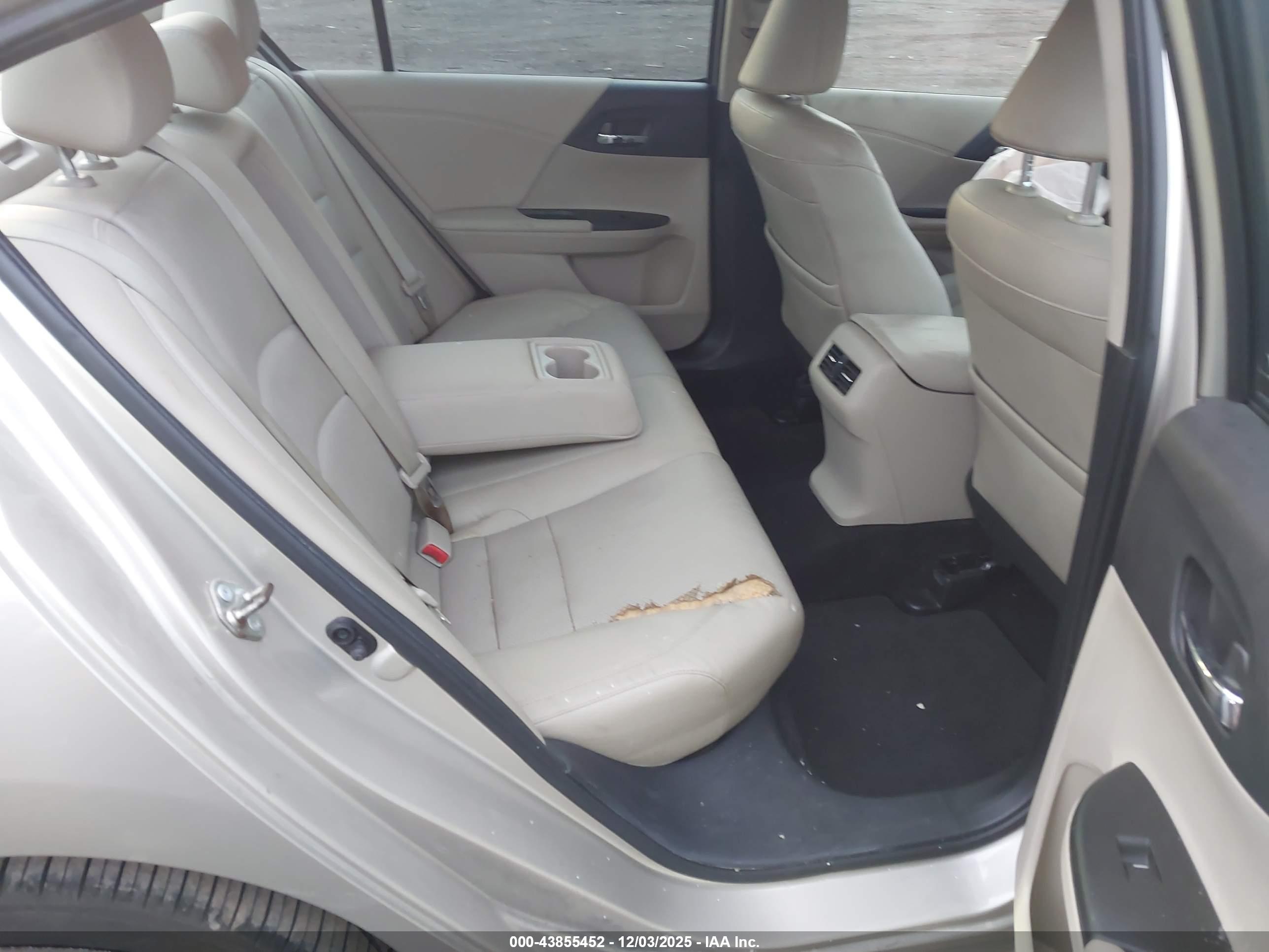 HONDA ACCORD image 8